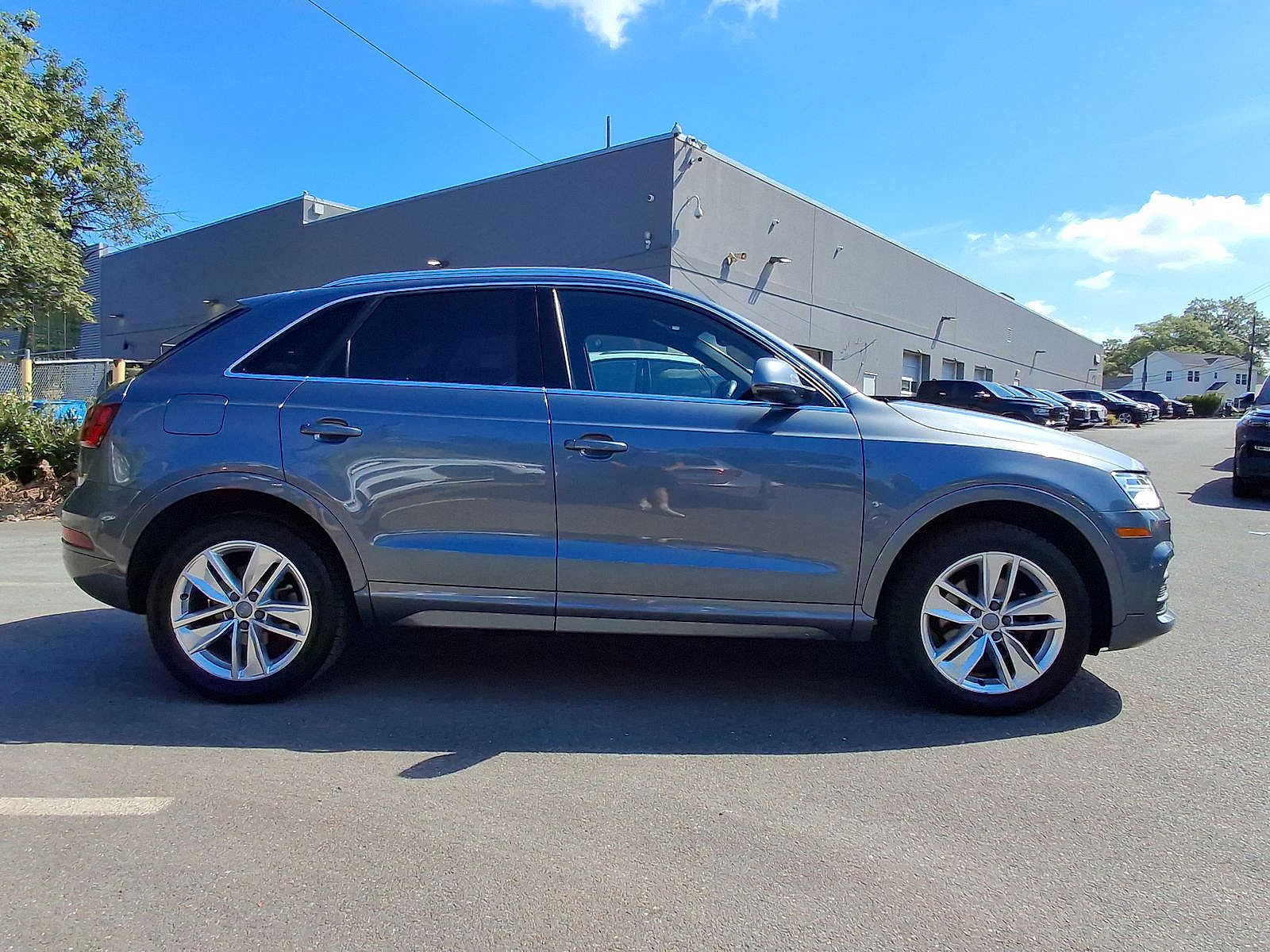 Thumbnail: 2016 Audi Q3 - 22