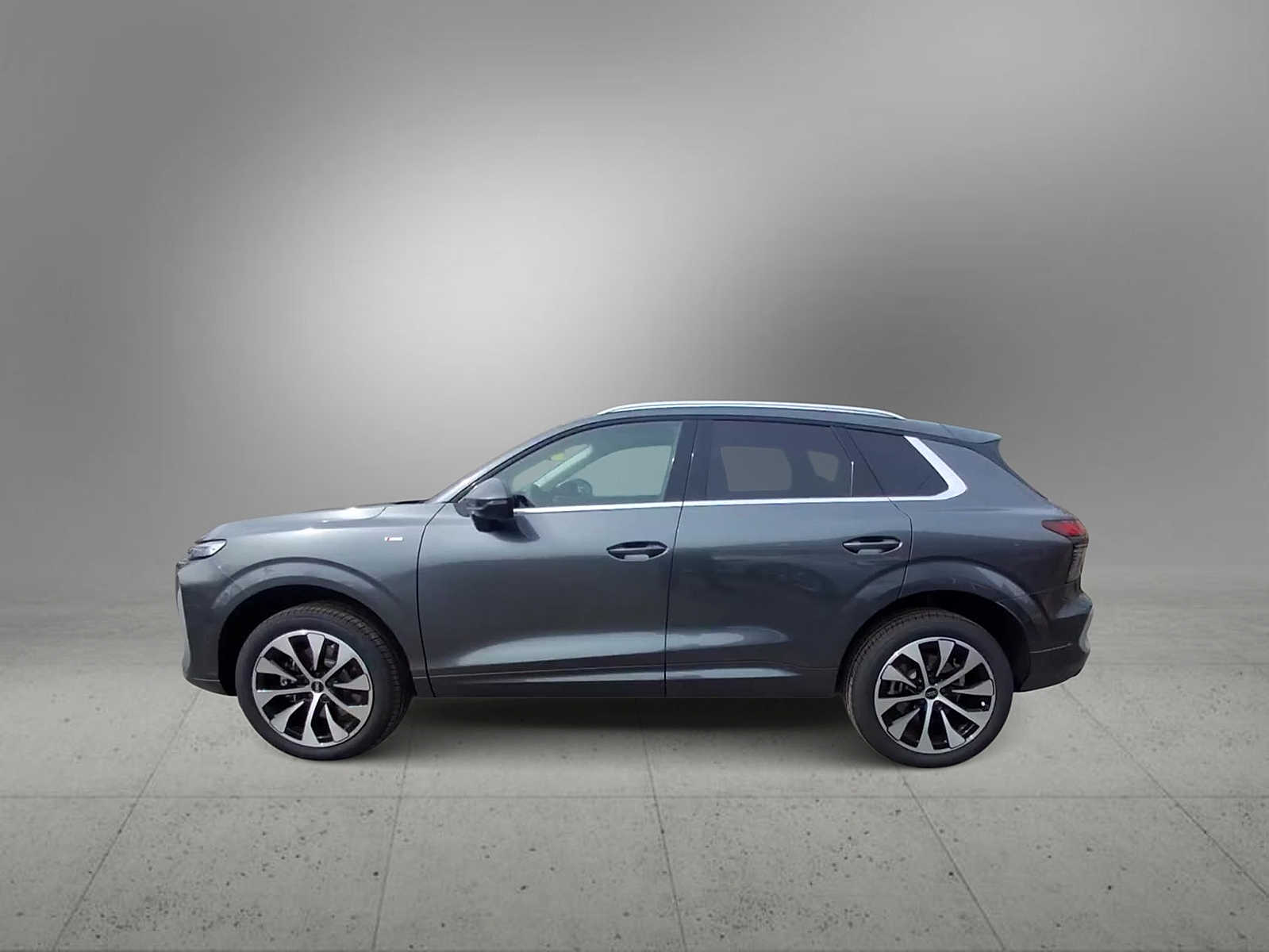 Thumbnail: 2026 Audi Q3 - 5