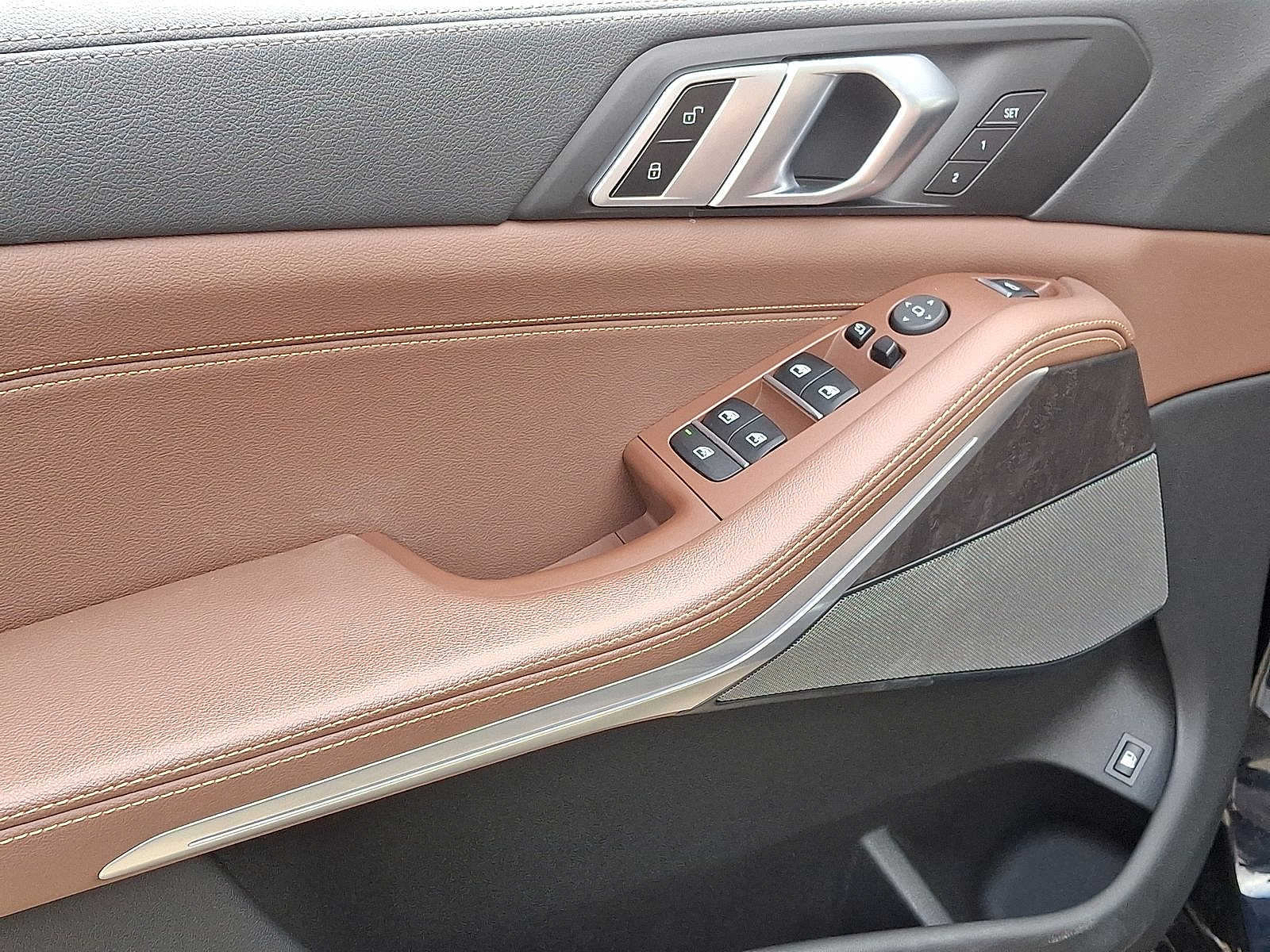 Thumbnail: 2022 BMW X5 - 10