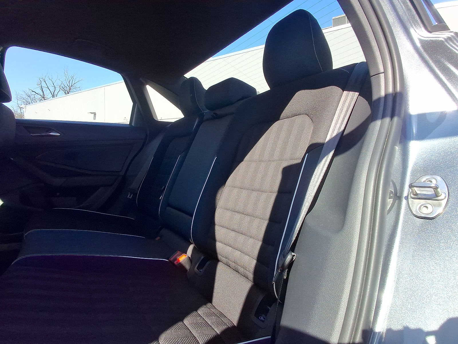 Thumbnail: 2022 Volkswagen Jetta - 20