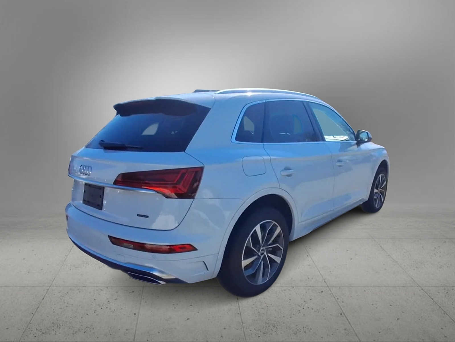 Thumbnail: 2023 Audi Q5 - 8