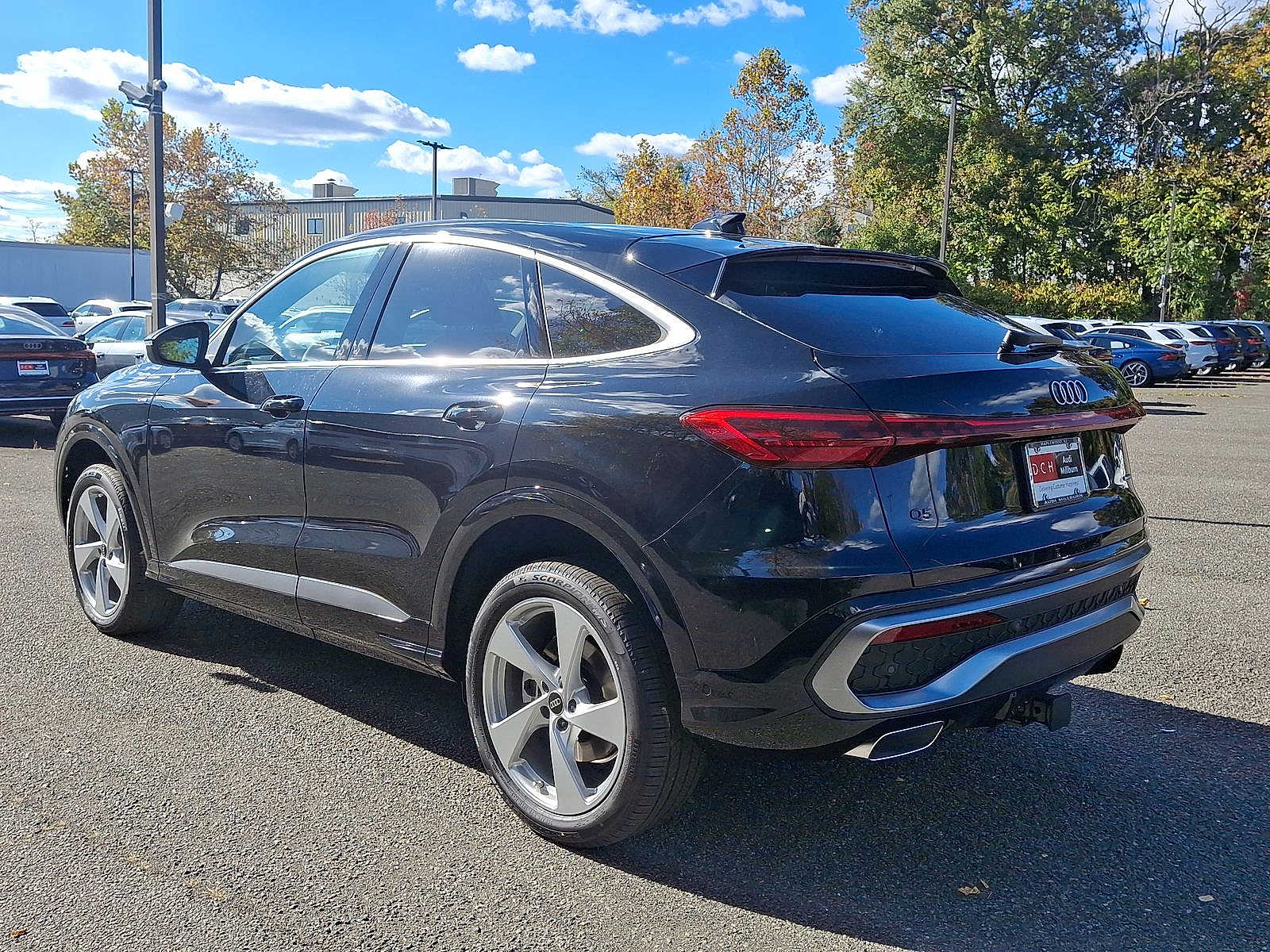 Thumbnail: 2025 Audi Q5 - 12