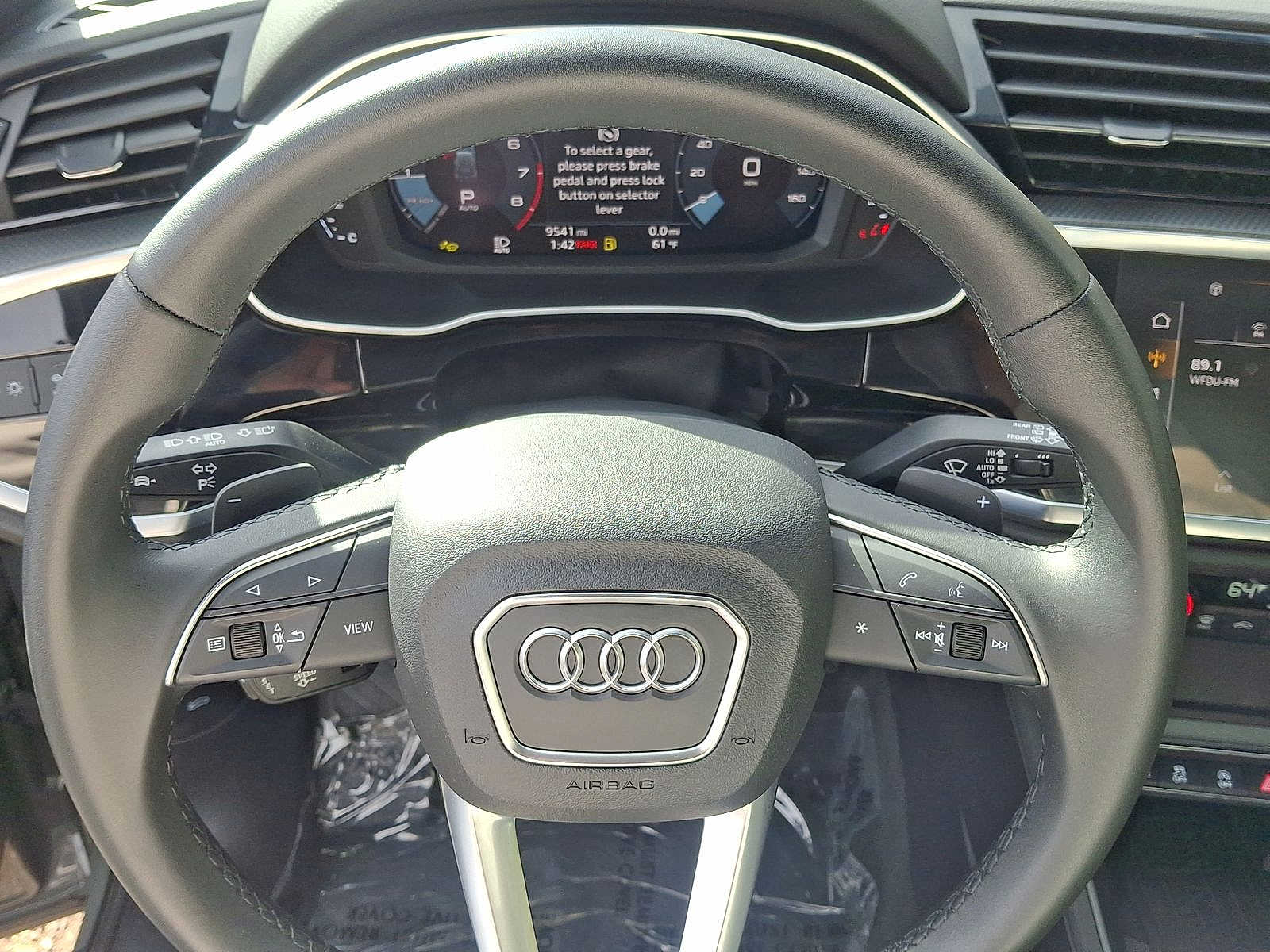 Thumbnail: 2025 Audi Q3 - 16