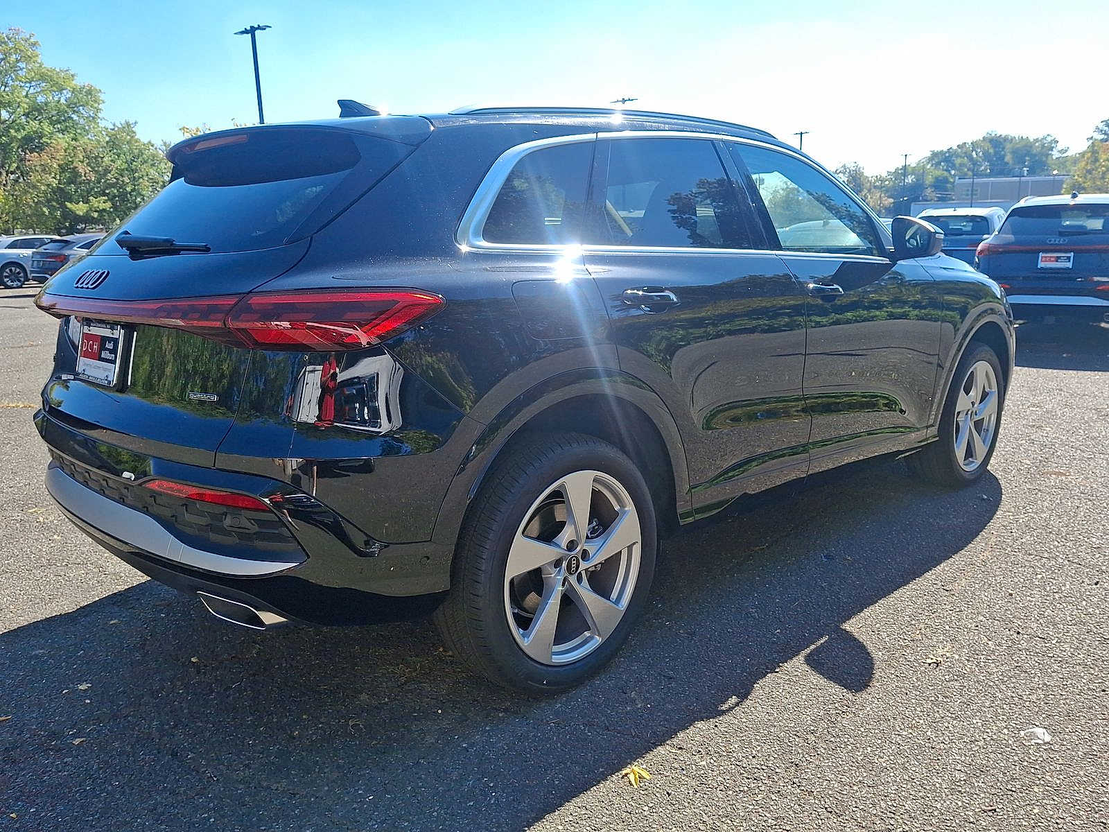 Thumbnail: 2025 Audi Q5 - 12