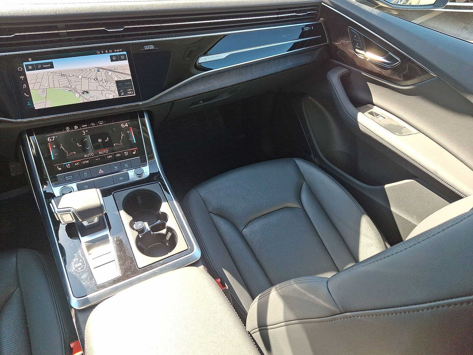Thumbnail: 2023 Audi Q7 - 10