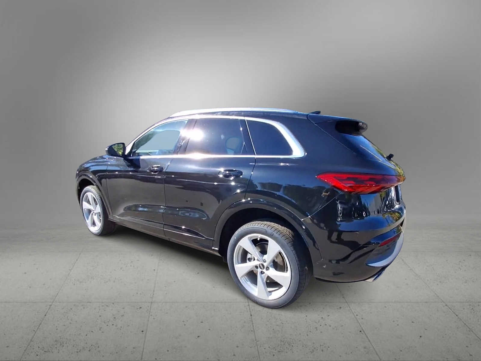 Thumbnail: 2025 Audi Q5 - 6