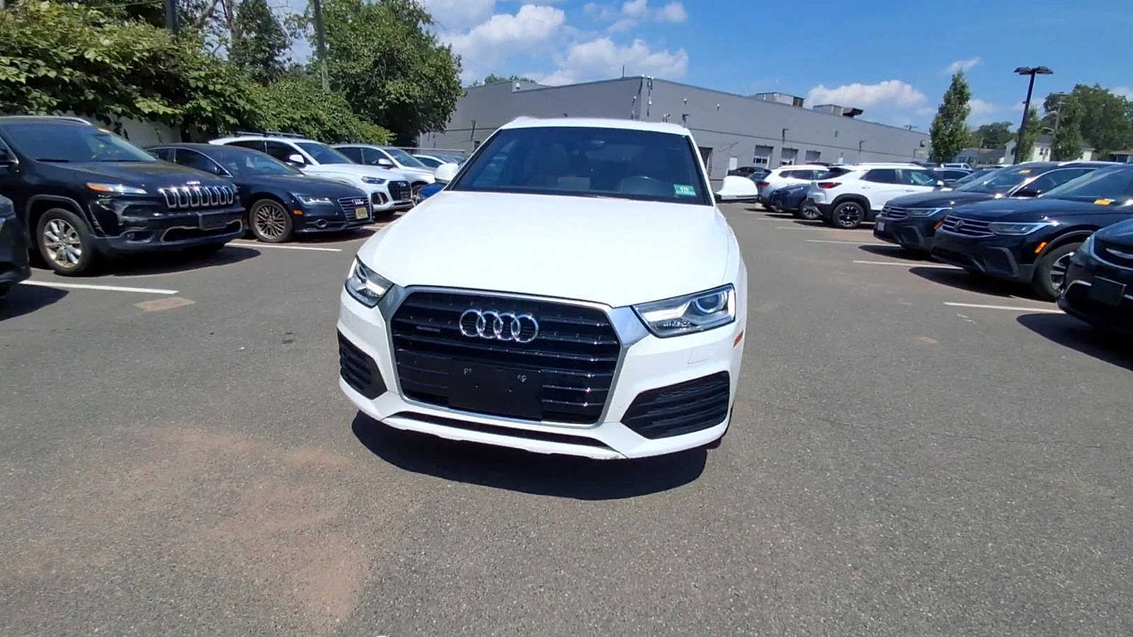 Thumbnail: 2018 Audi Q3 - 3