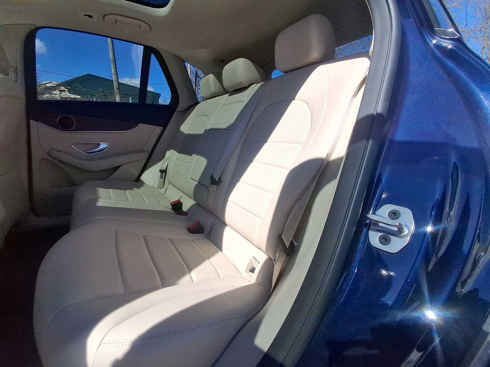 Thumbnail: 2022 Mercedes-Benz GLC - 20