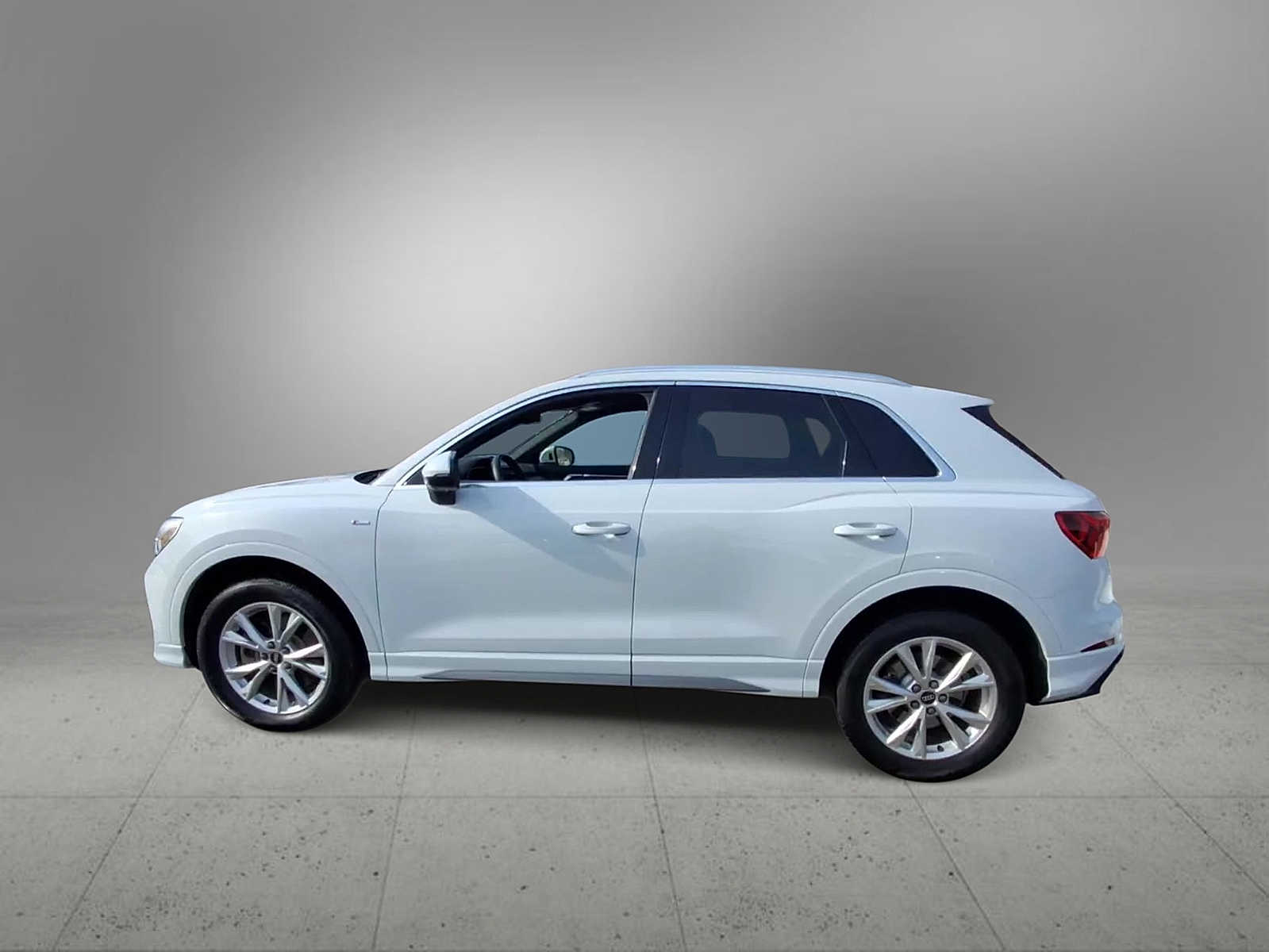 Thumbnail: 2022 Audi Q3 - 5