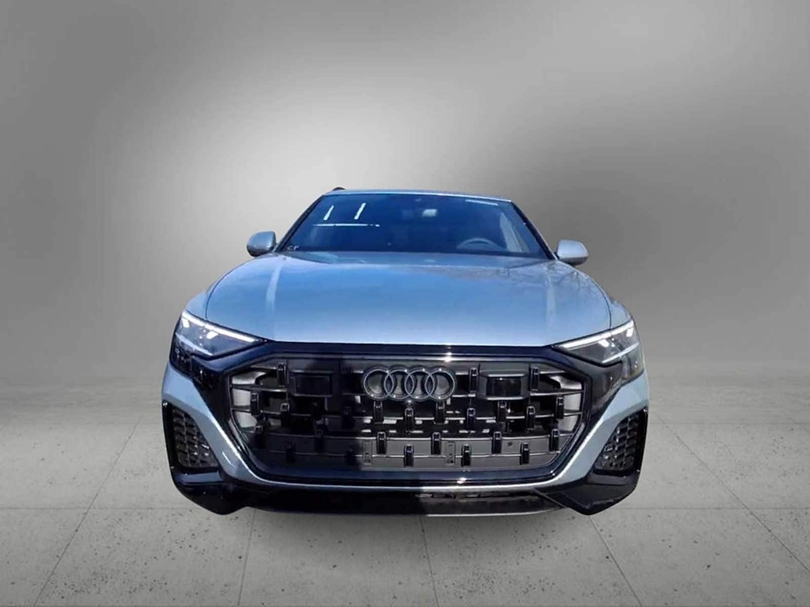 Thumbnail: 2025 Audi Q8 - 3