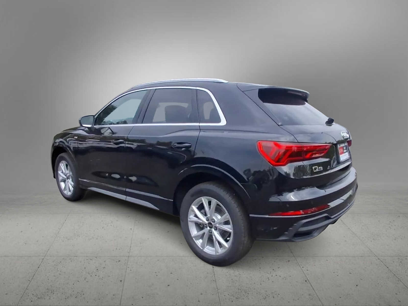 Thumbnail: 2025 Audi Q3 - 6