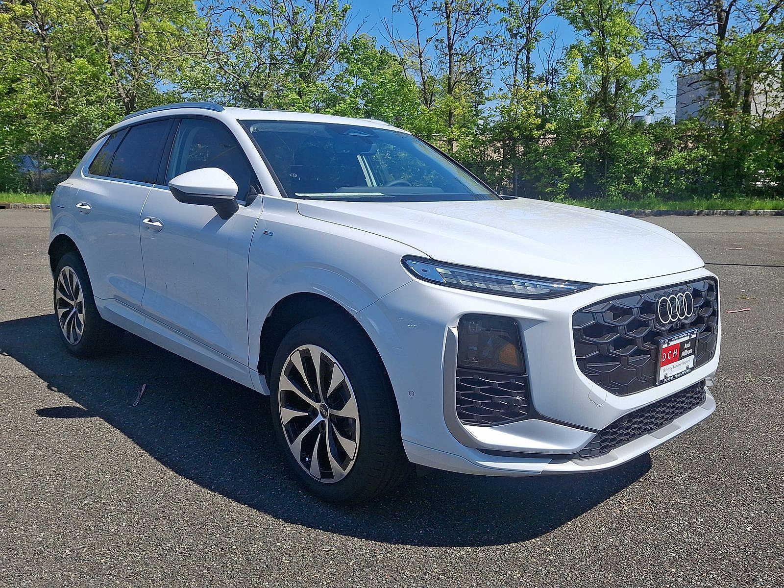 Thumbnail: 2026 Audi Q3 - 10