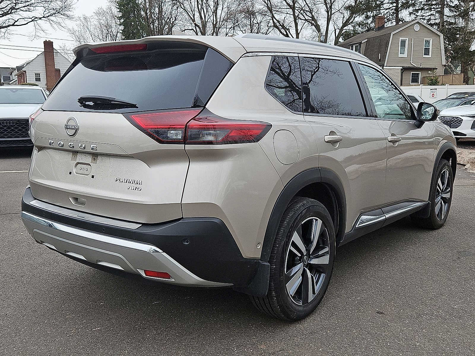 Thumbnail: 2022 Nissan Rogue - 25