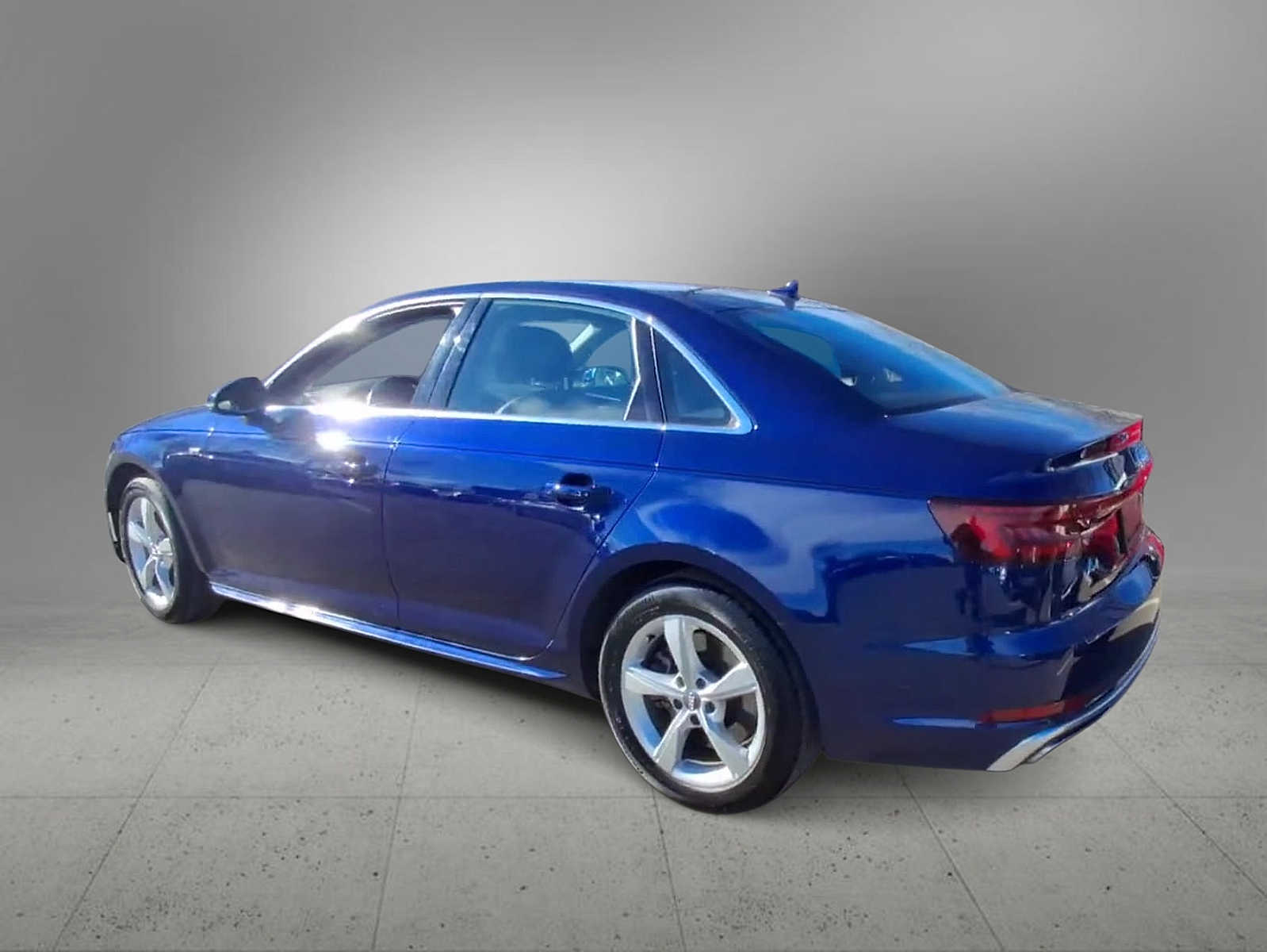 Thumbnail: 2019 Audi A4 - 5