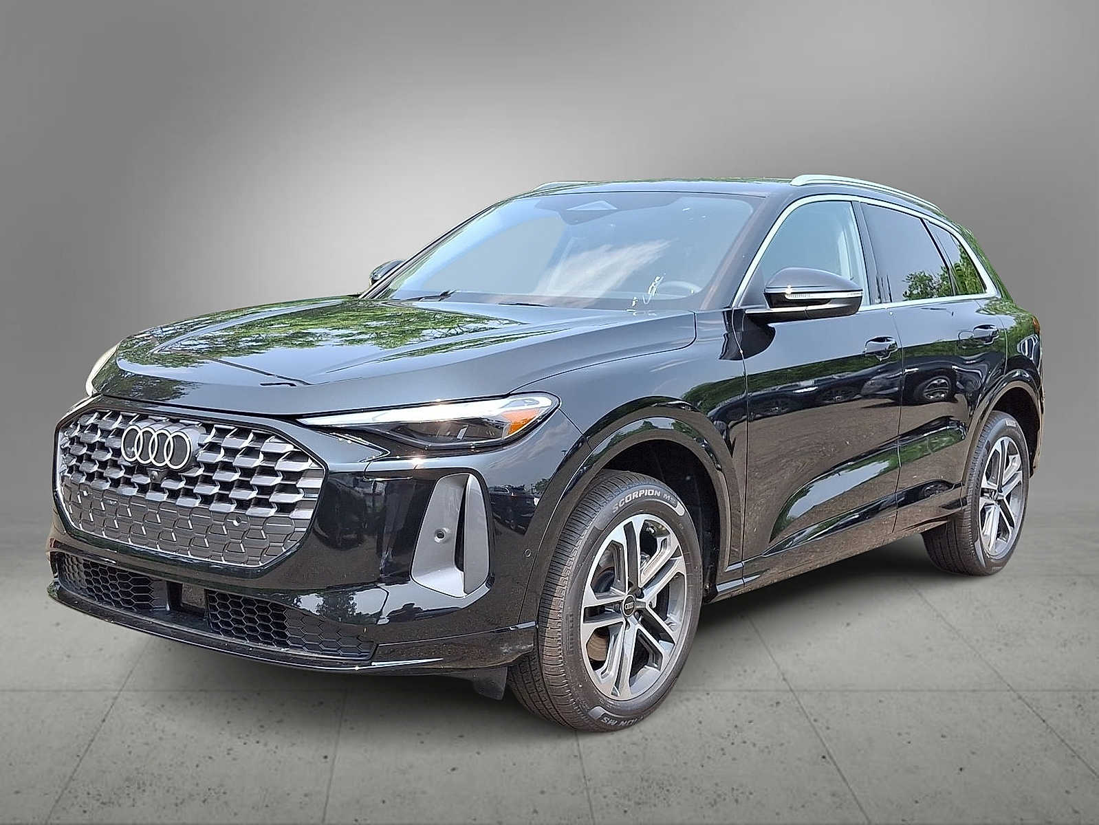 Thumbnail: 2025 Audi Q5 - 1