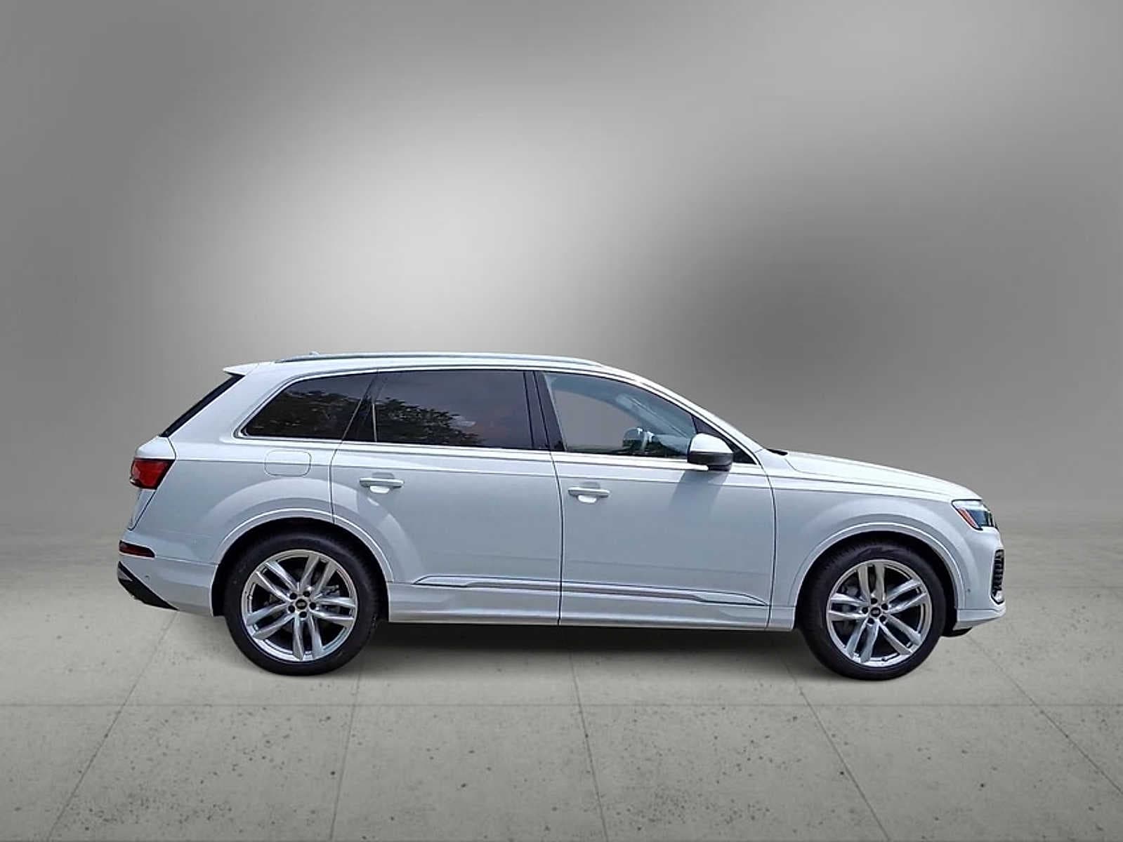 2025 Audi Q7 Premium Plus 9