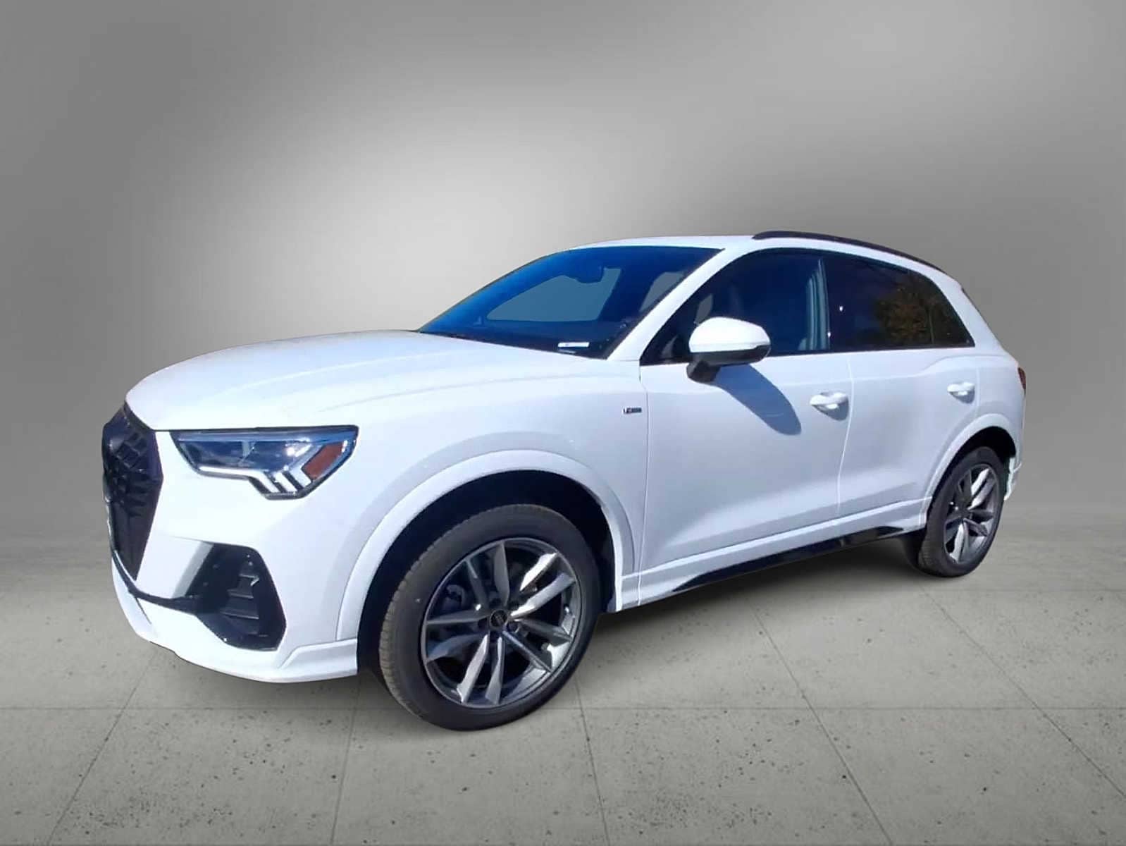 Thumbnail: 2025 Audi Q3 - 4