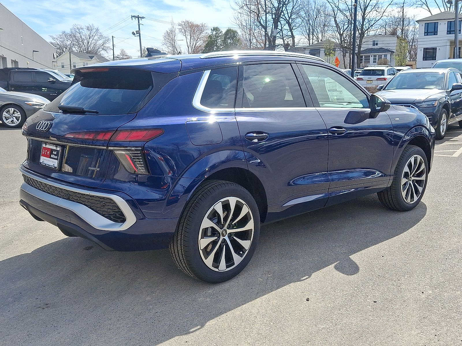 Thumbnail: 2026 Audi Q3 - 11