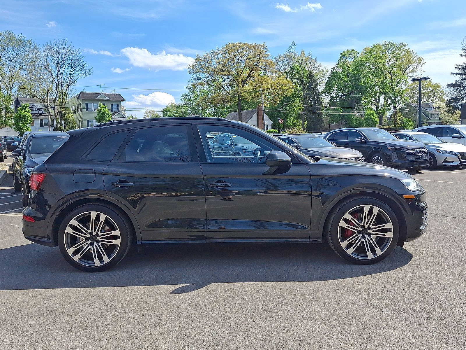 Thumbnail: 2020 Audi SQ5 - 26