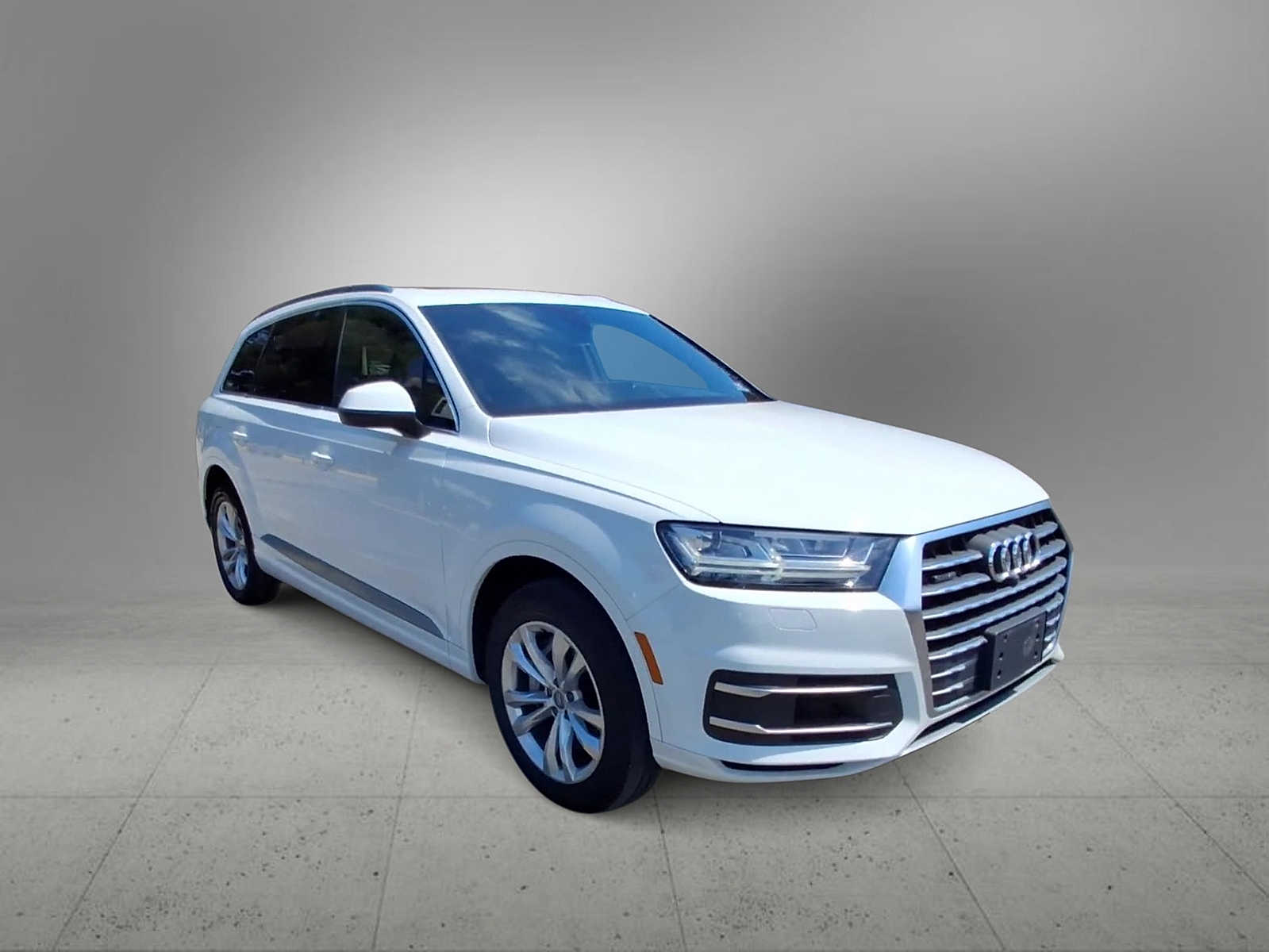 Thumbnail: 2017 Audi Q7 - 2