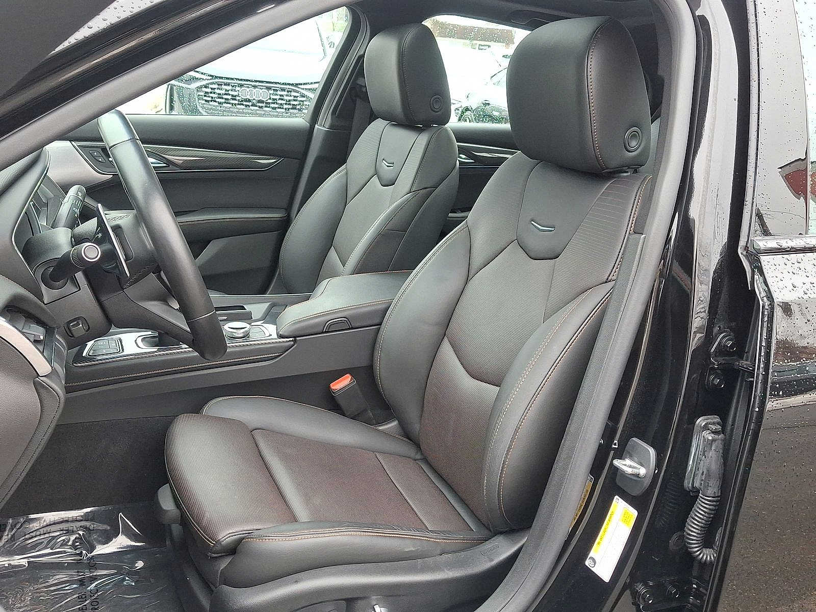 Thumbnail: 2023 Cadillac CT5 - 11