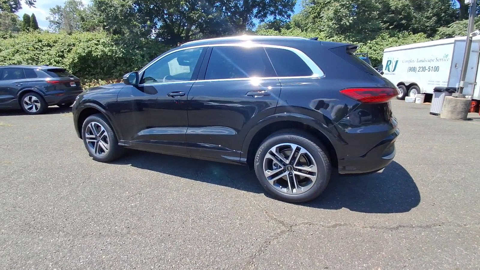 Thumbnail: 2025 Audi Q5 - 8