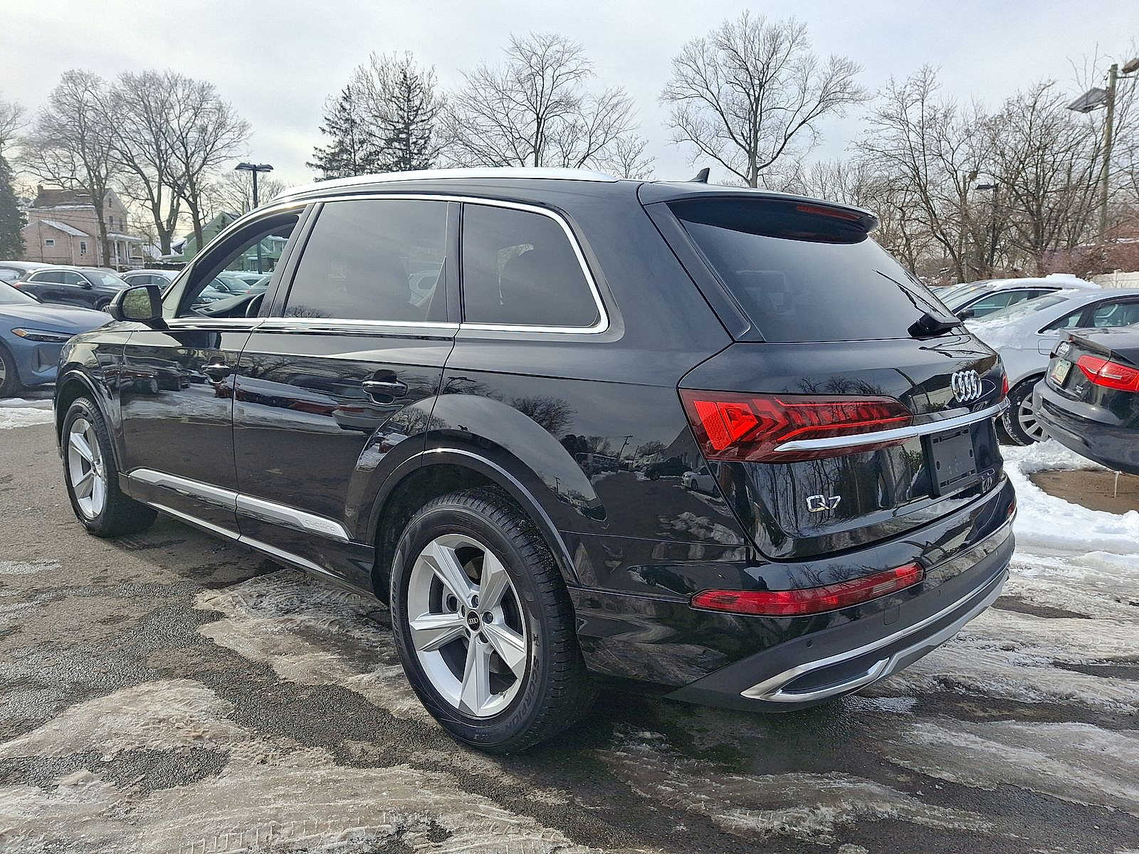 Thumbnail: 2023 Audi Q7 - 21