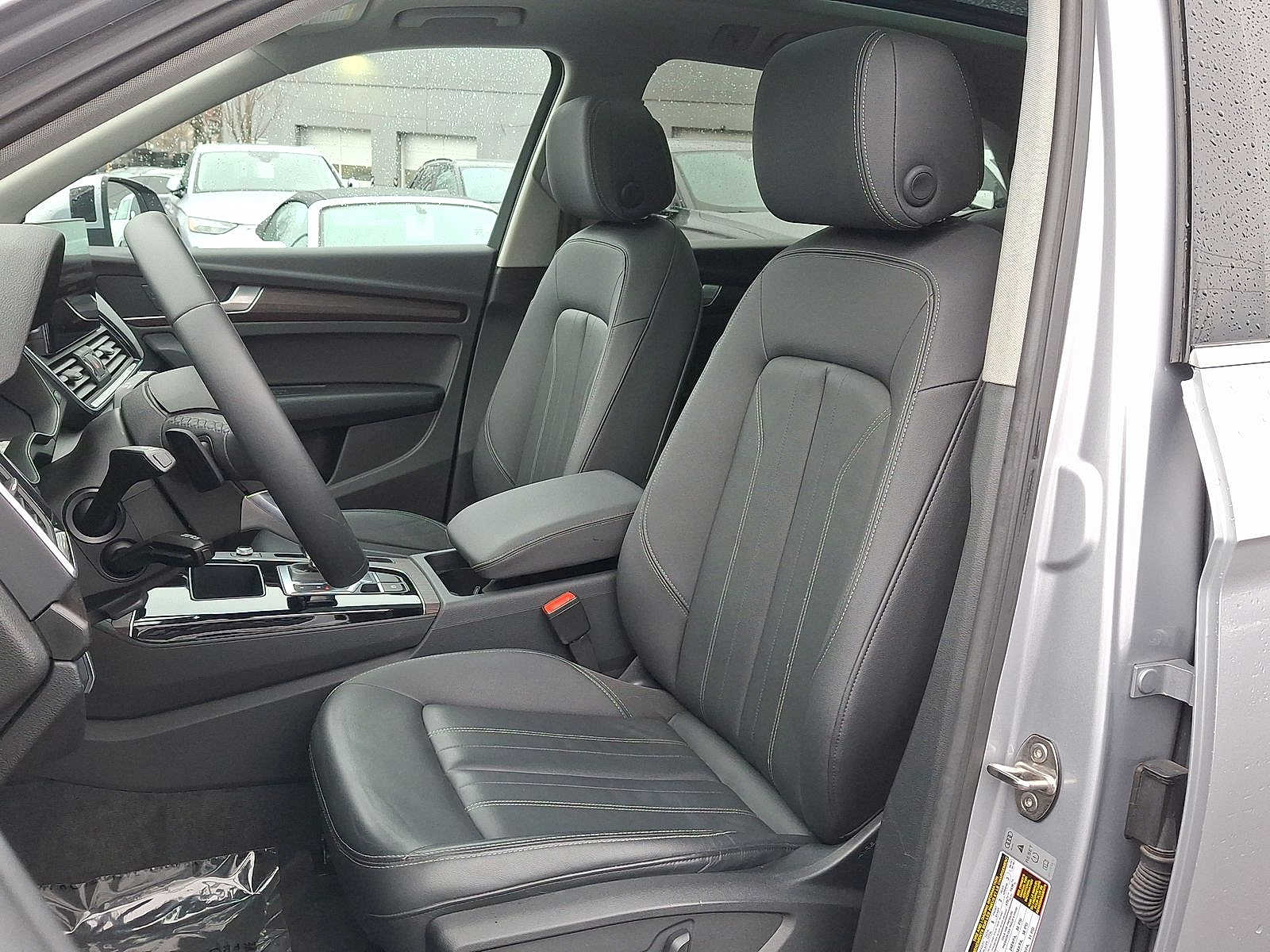 Thumbnail: 2023 Audi Q5 - 11