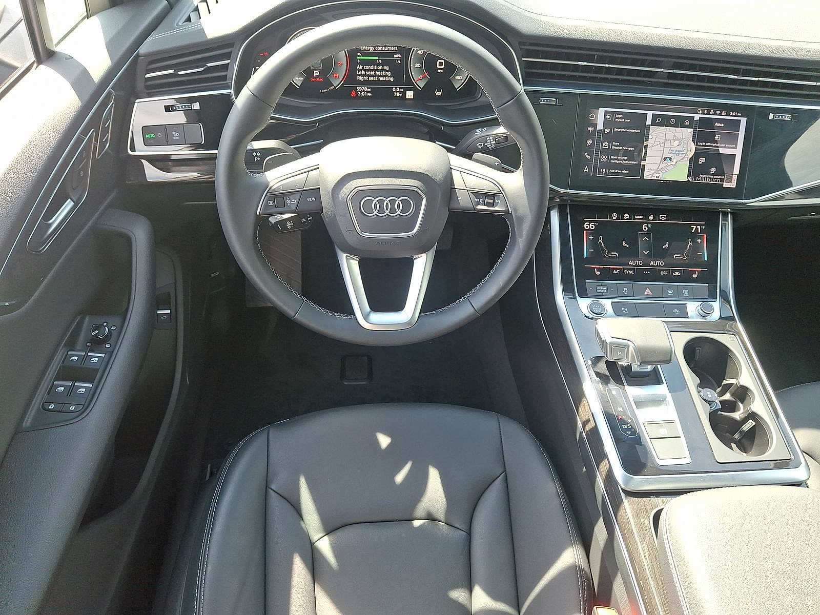 Thumbnail: 2026 Audi Q7 - 20