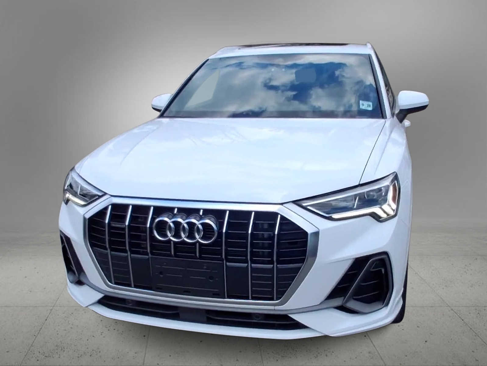 Thumbnail: 2024 Audi Q3 - 3
