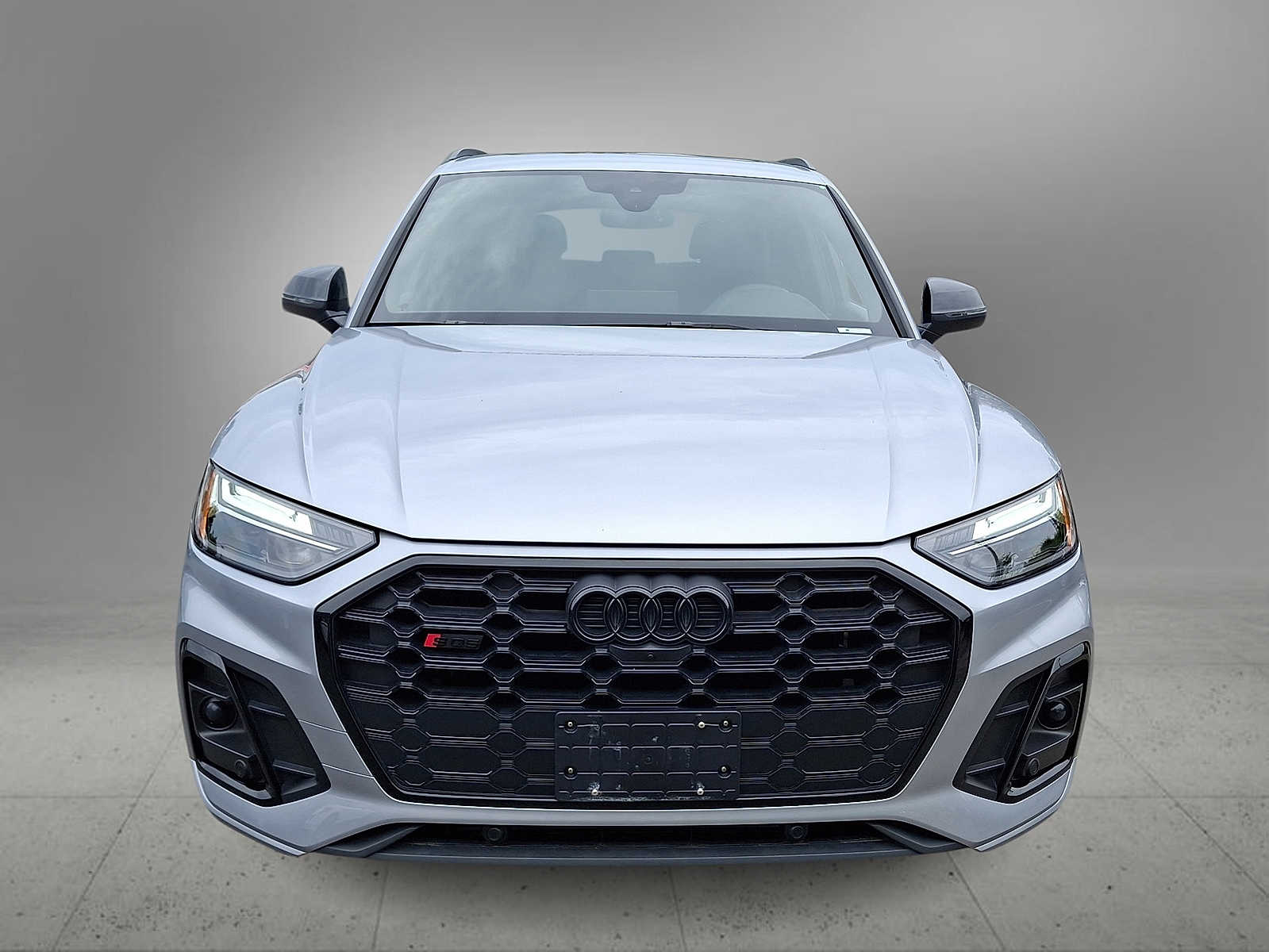 Thumbnail: 2023 Audi SQ5 - 2