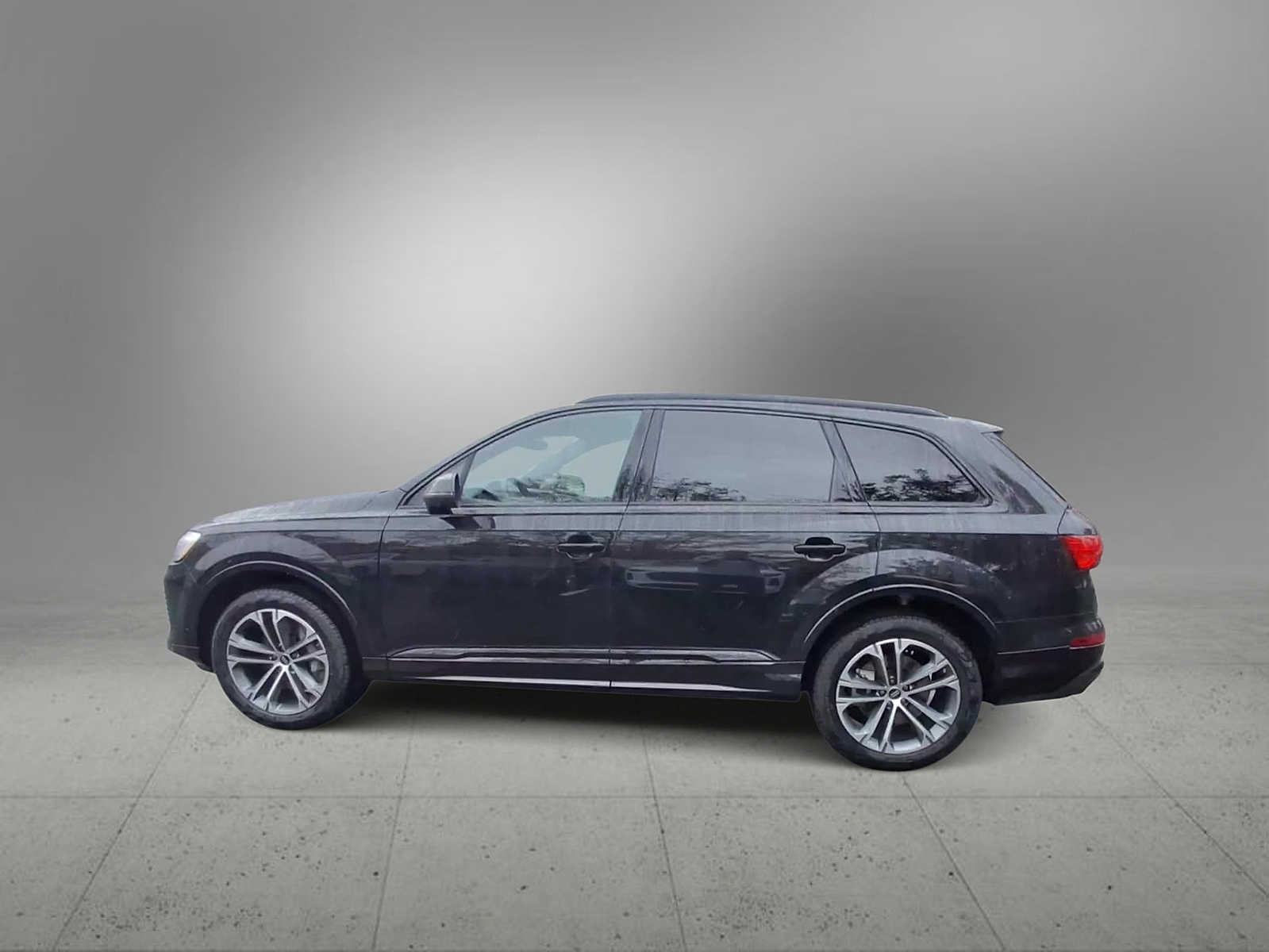 Thumbnail: 2026 Audi Q7 - 5