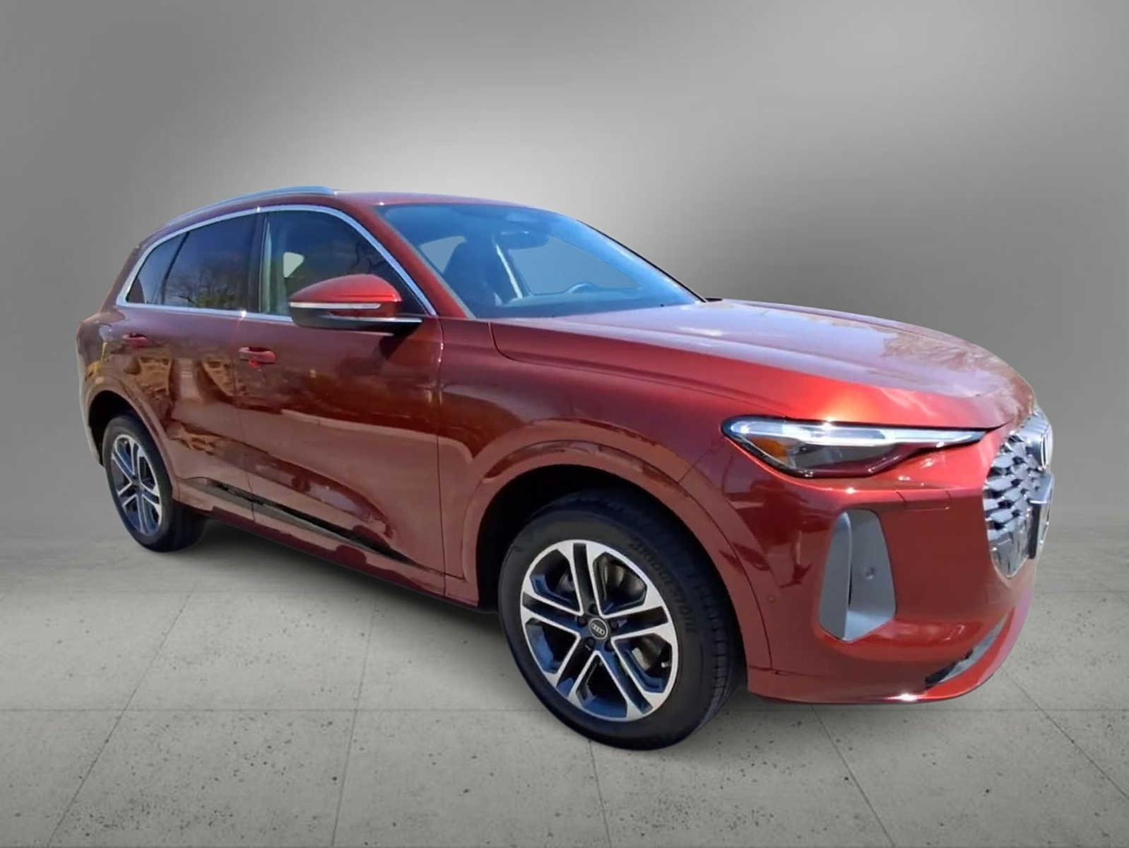 Thumbnail: 2025 Audi Q5 - 2