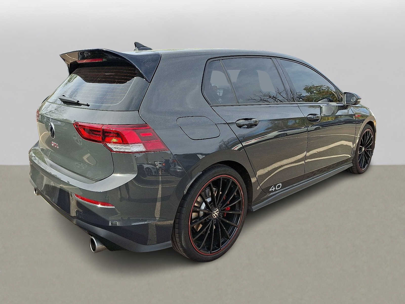 Thumbnail: 2023 Volkswagen Golf - 3