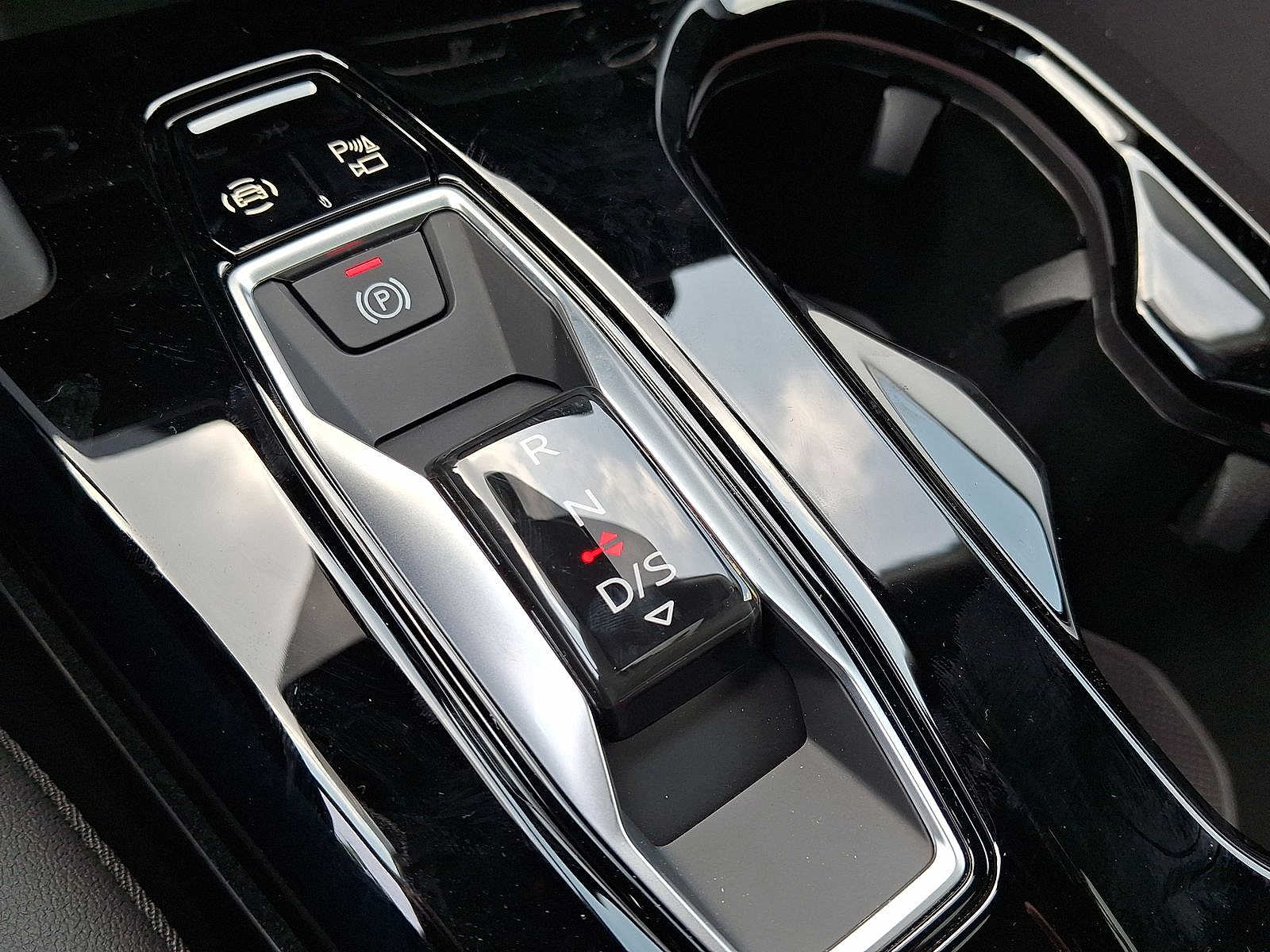 Thumbnail: 2025 Audi Q5 - 14