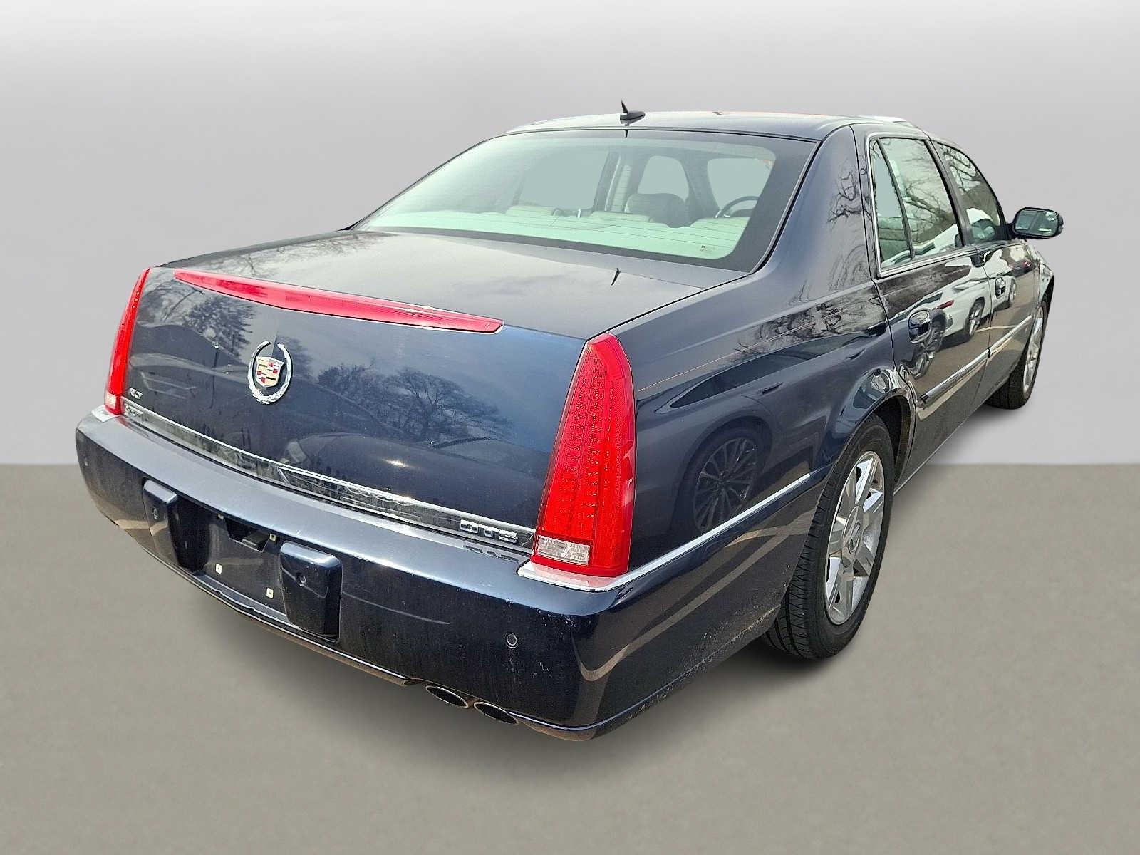 Thumbnail: 2007 Cadillac DTS - 3