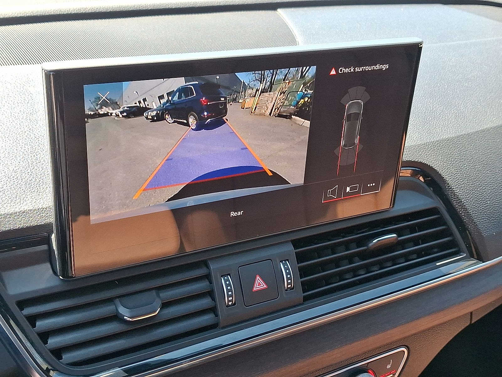 Thumbnail: 2023 Audi Q5 - 15