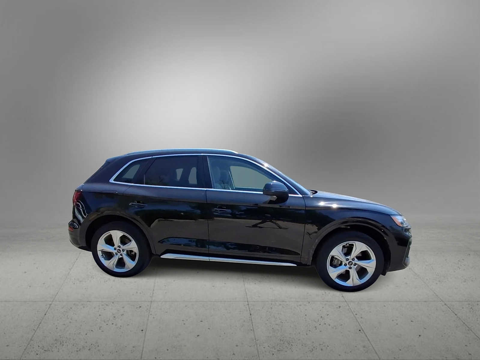 Thumbnail: 2021 Audi Q5 - 9