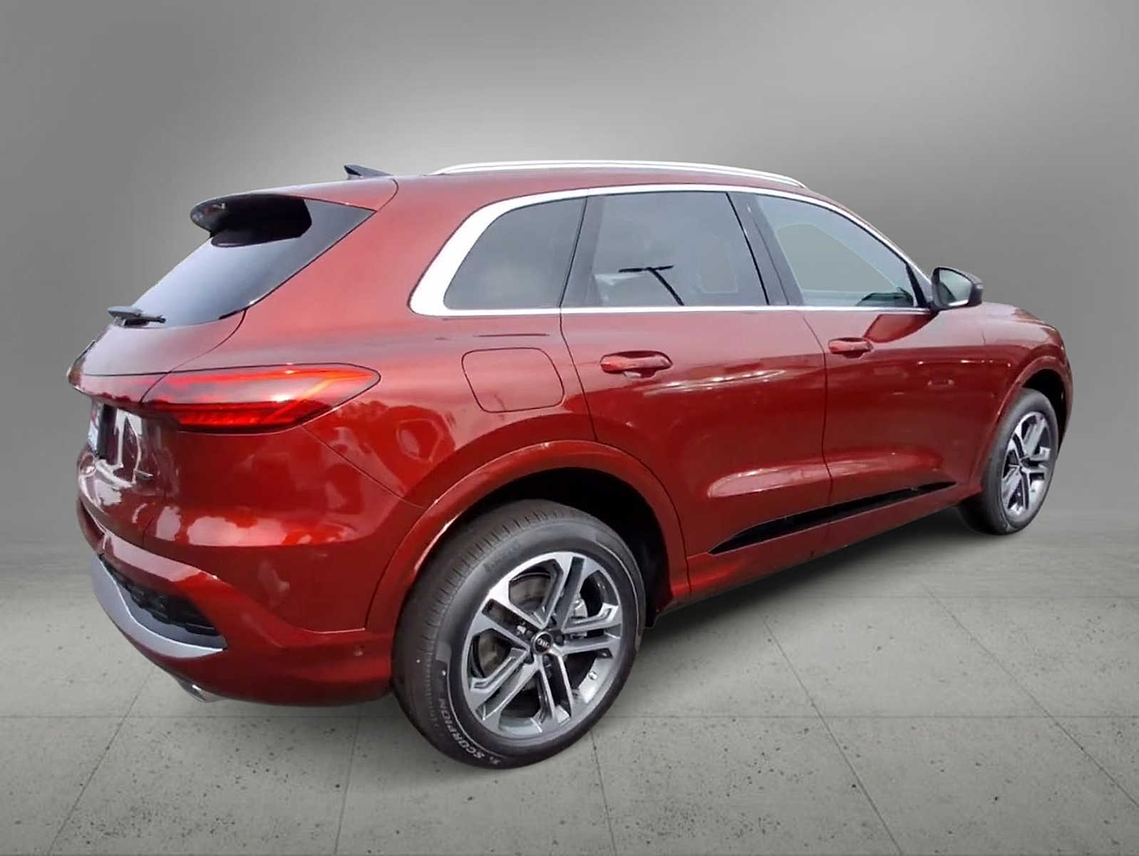 Thumbnail: 2025 Audi Q5 - 8