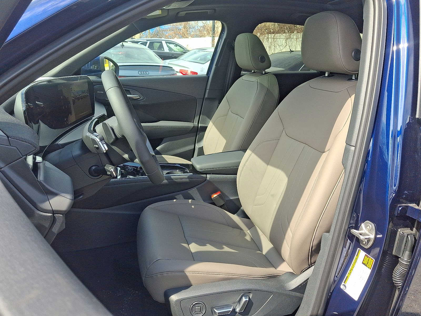 Thumbnail: 2026 Audi Q3 - 13