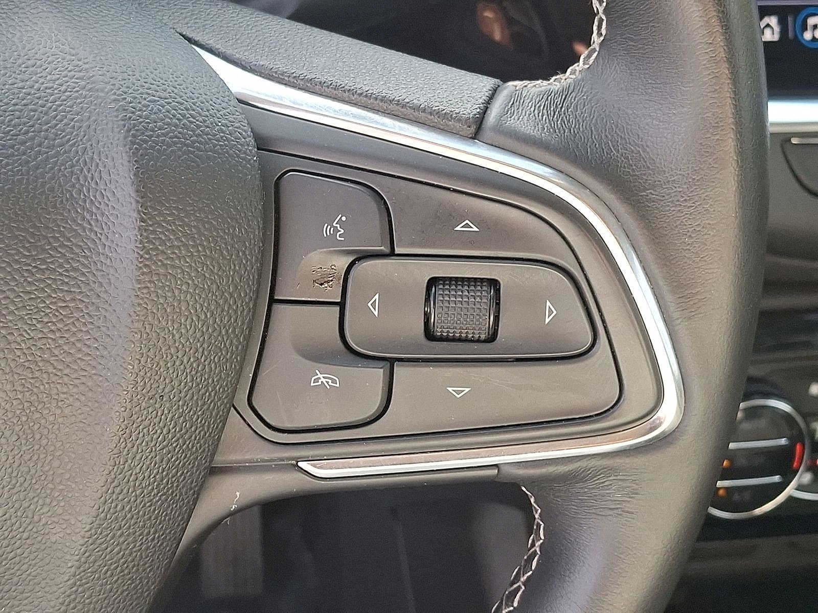 Thumbnail: 2023 Buick Encore GX - 16