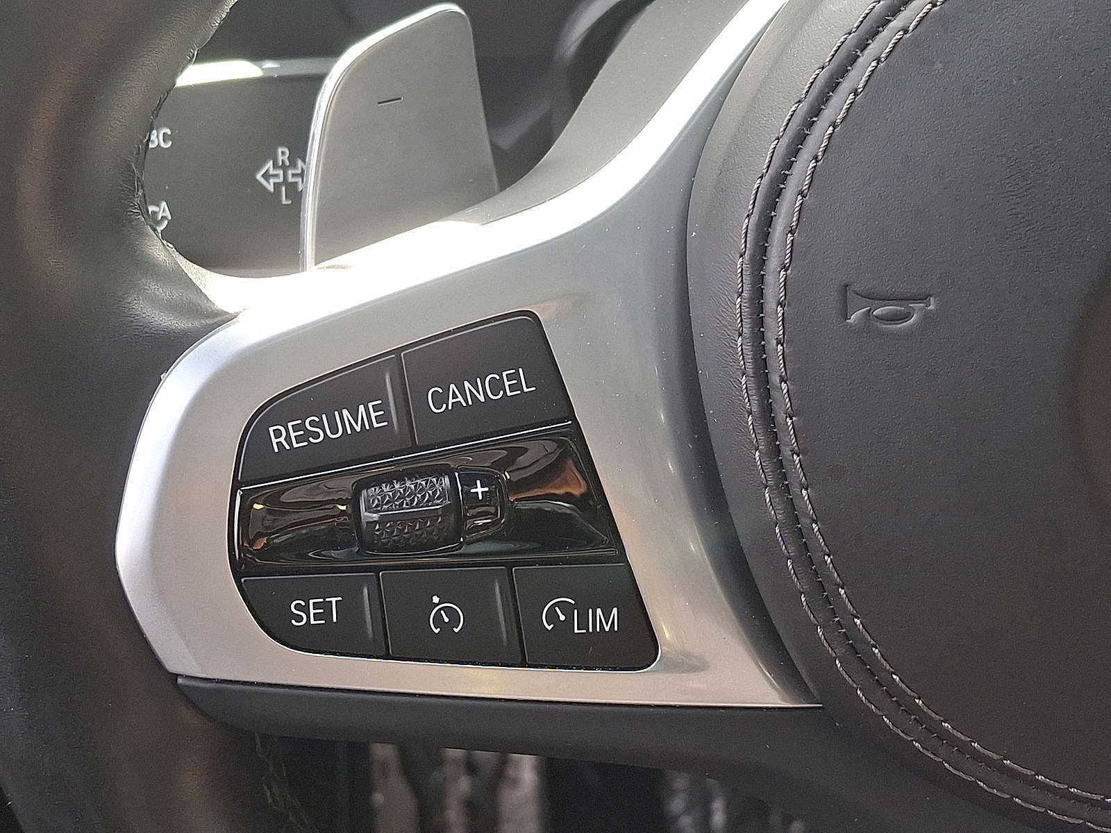 Thumbnail: 2022 BMW X5 - 17