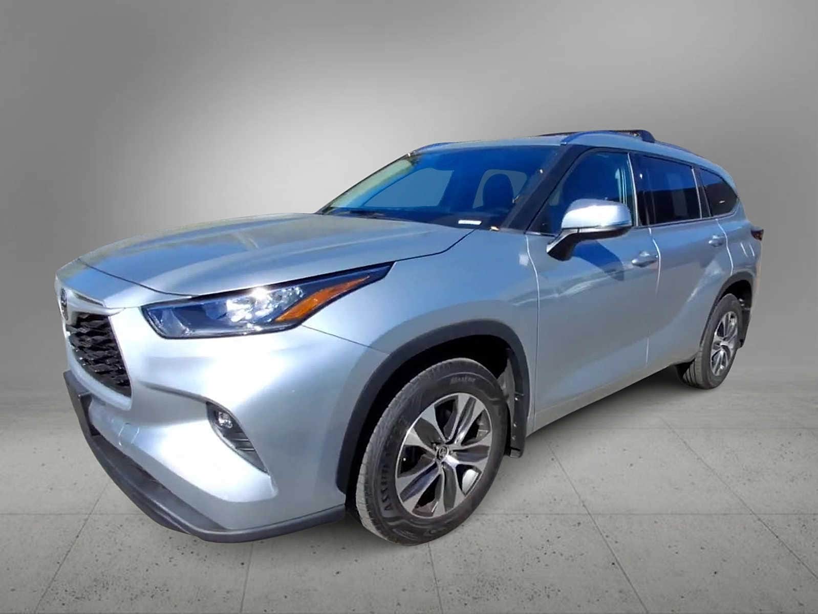 Thumbnail: 2020 Toyota Highlander - 4