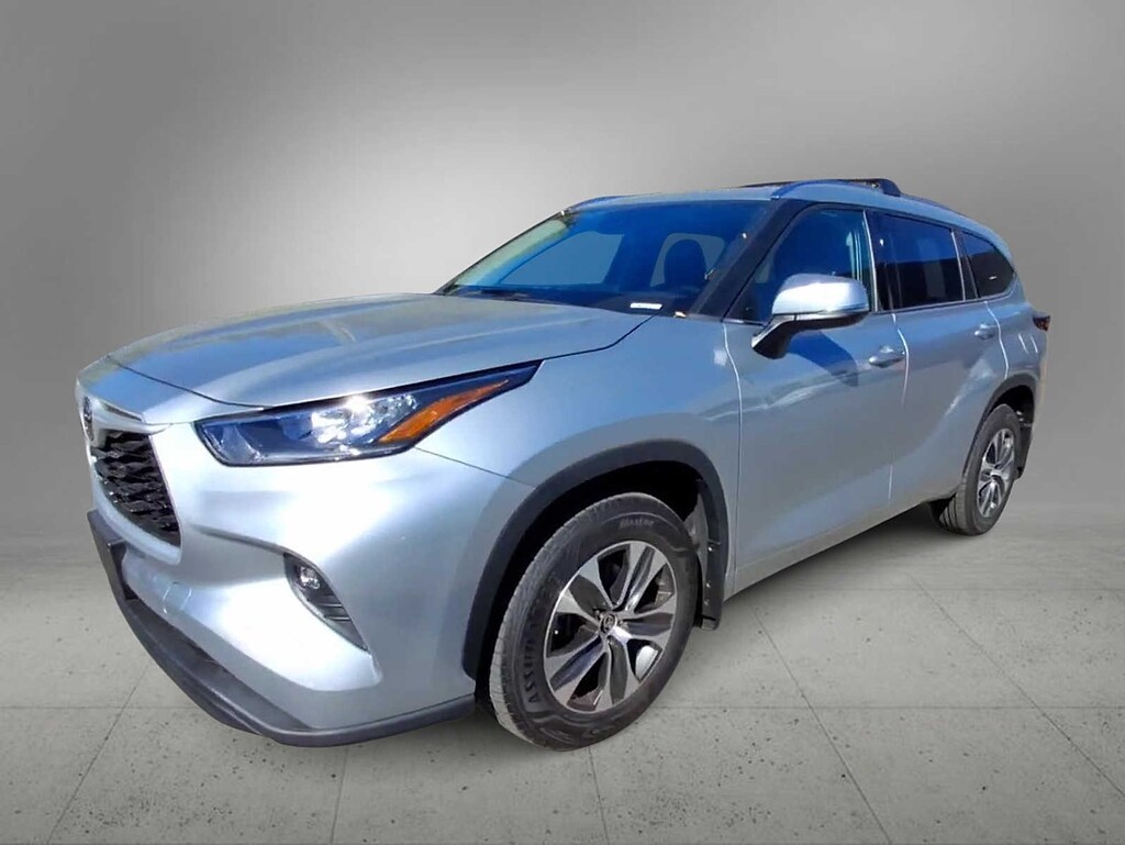 Used 2020 Toyota Highlander XLE SUV