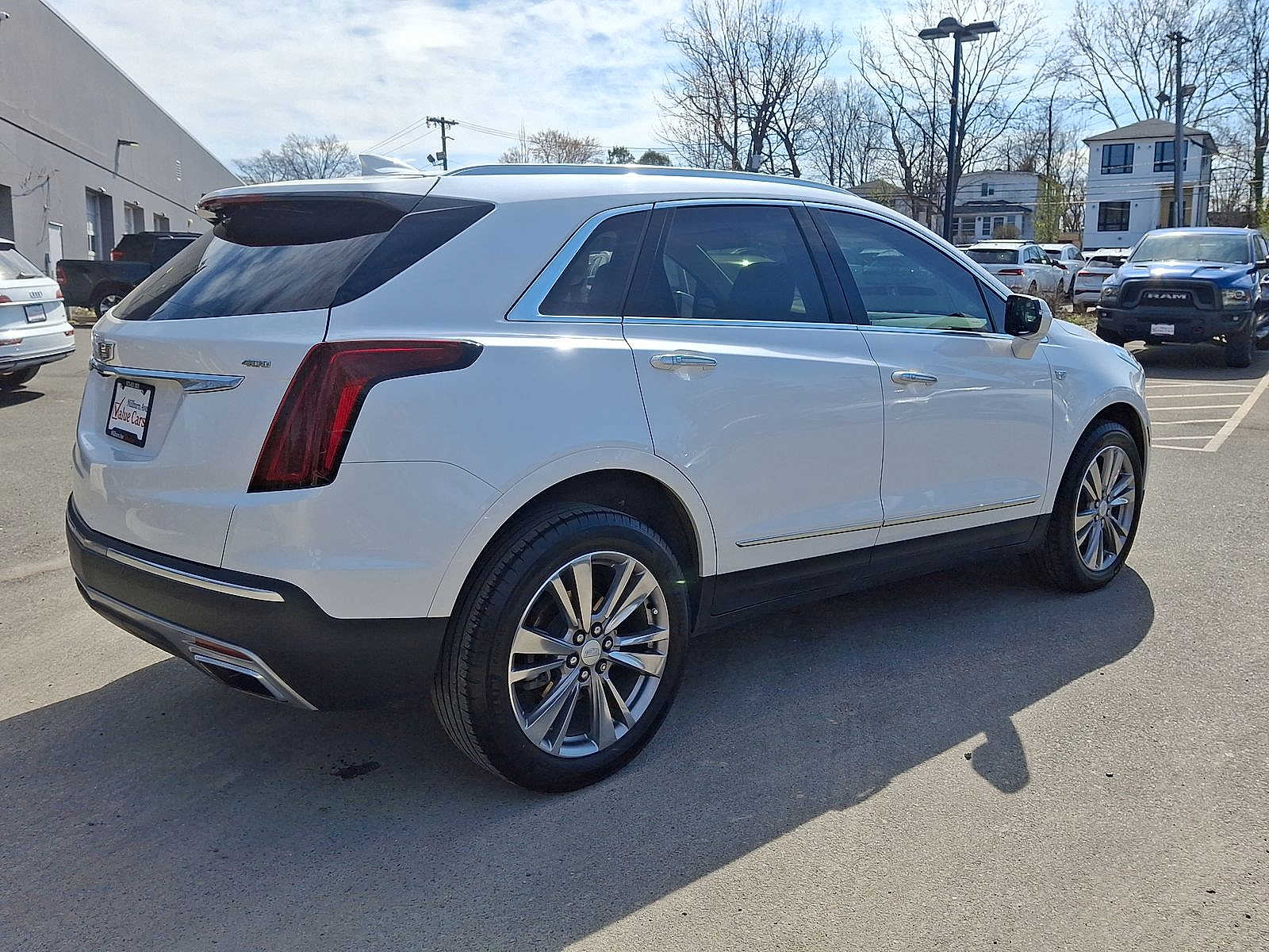 Thumbnail: 2024 Cadillac XT5 - 25