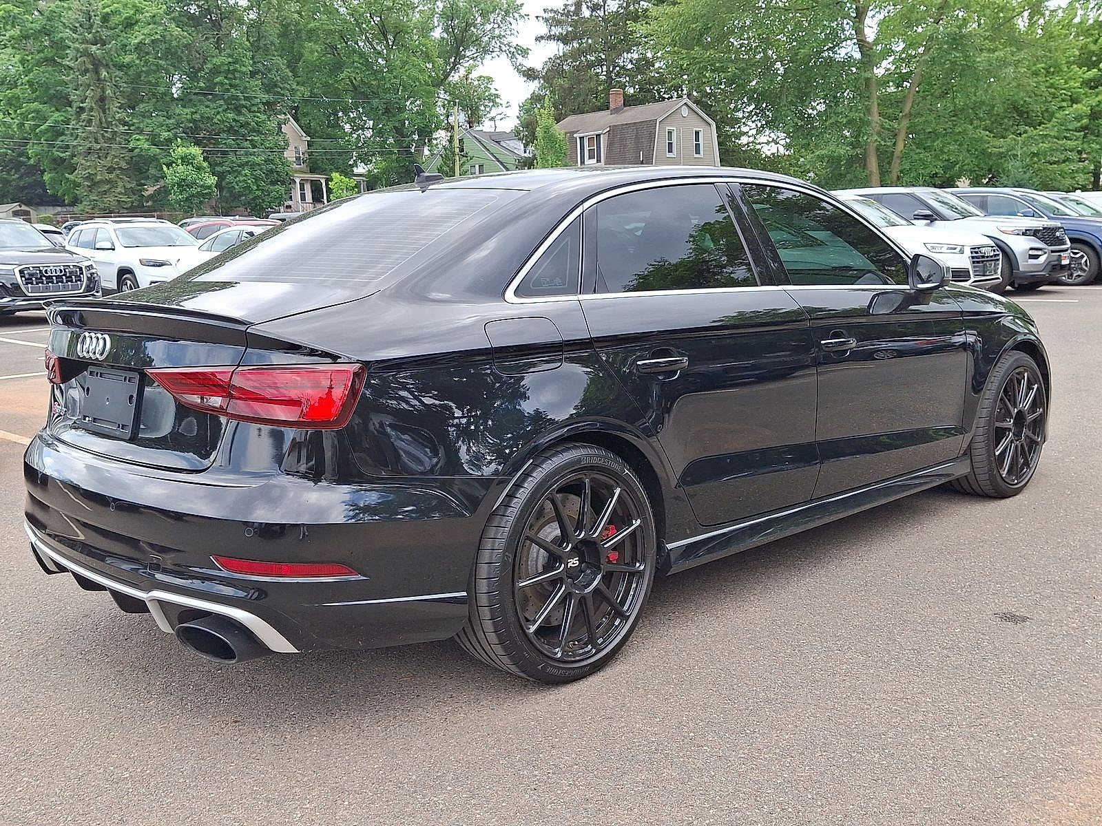 Thumbnail: 2019 Audi RS 3 - 25
