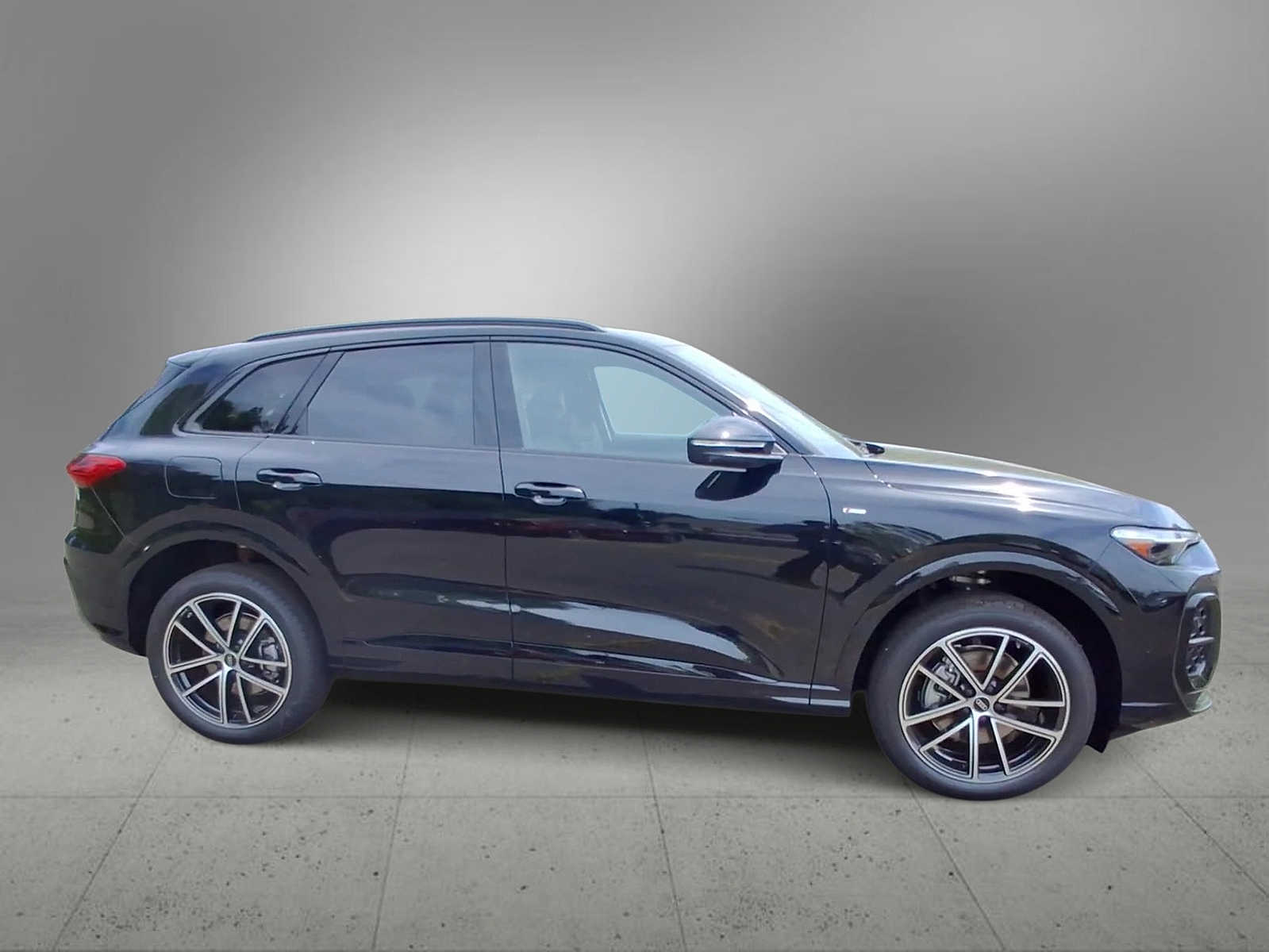 Thumbnail: 2026 Audi Q5 - 9