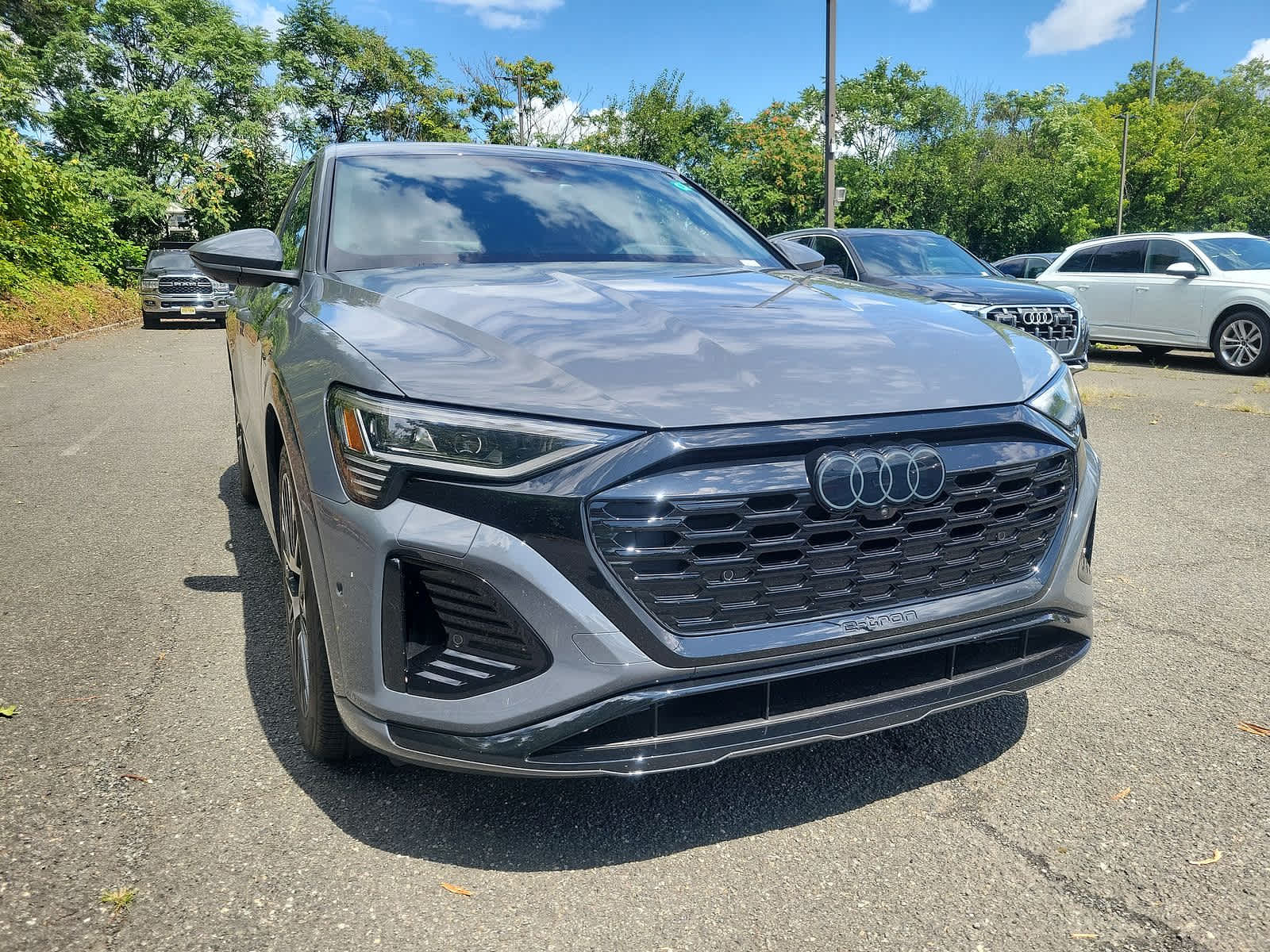 2024 Audi Q8 e-tron Prestige 10