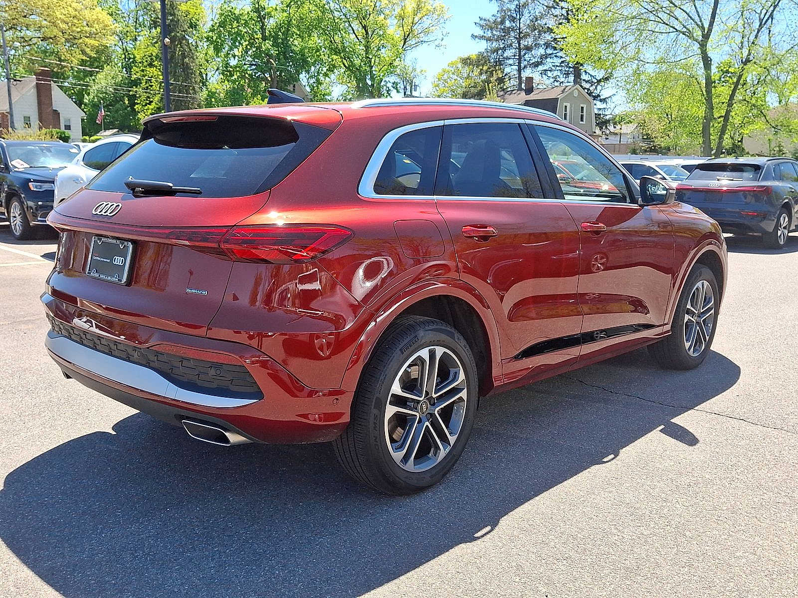 Thumbnail: 2025 Audi Q5 - 25