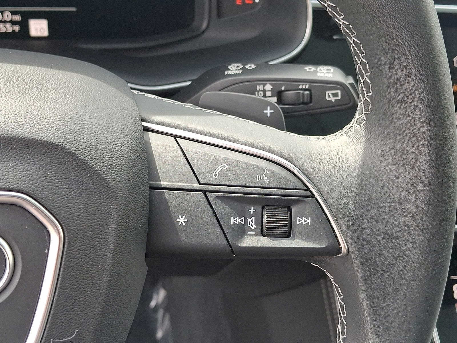 Thumbnail: 2025 Audi Q7 - 18